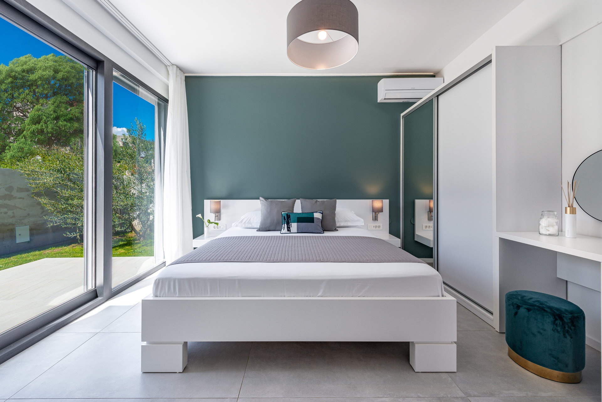Villa Fyra with Swimming Pool