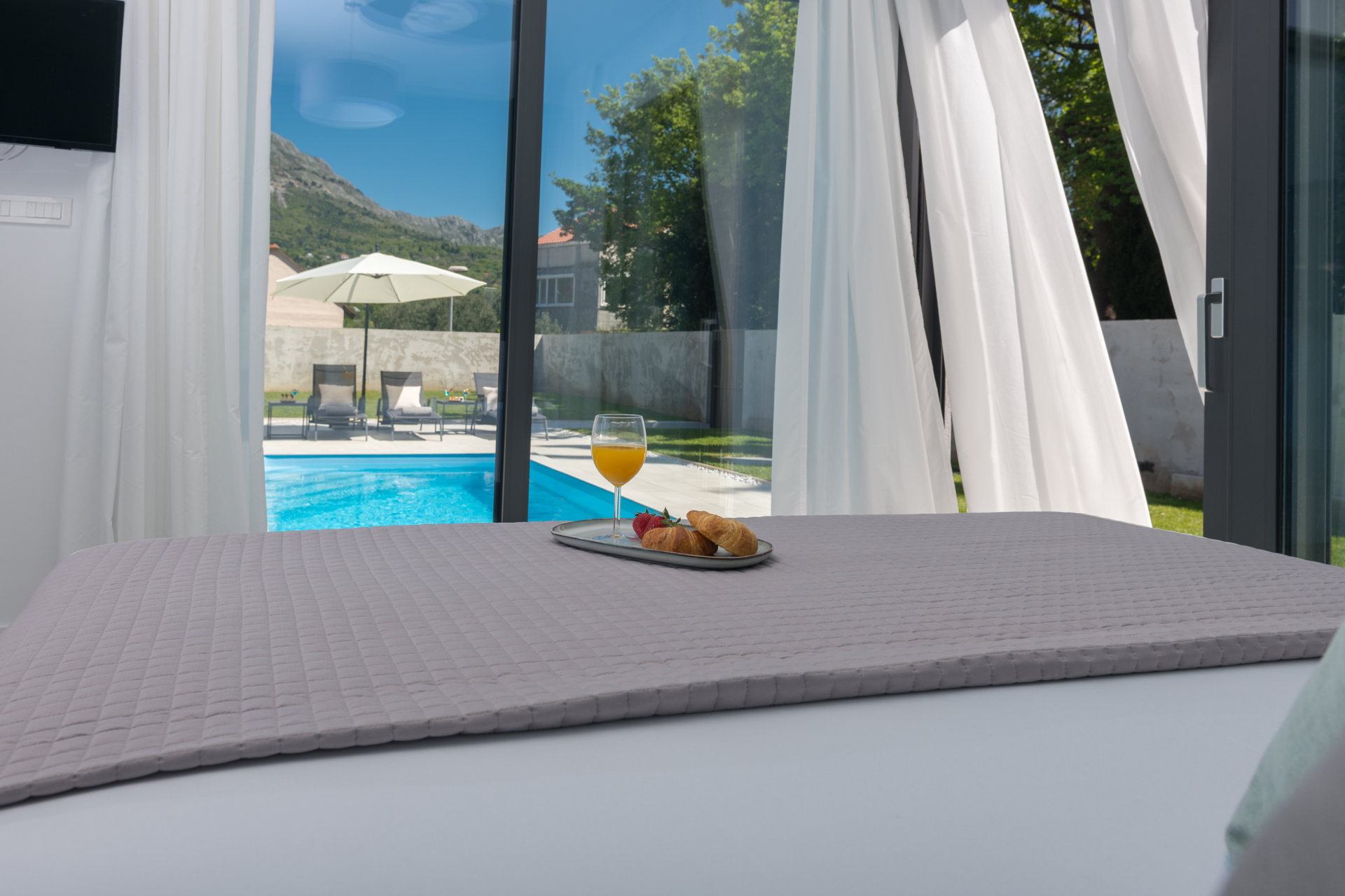 Villa Fyra with Swimming Pool