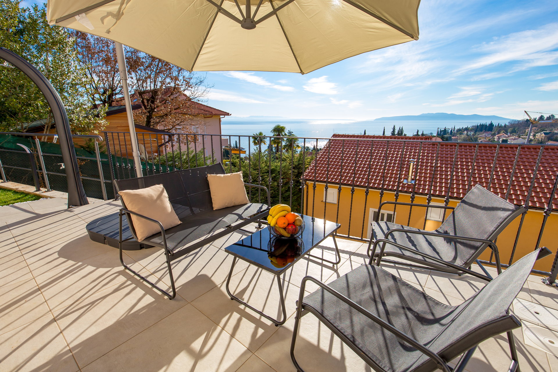 Villa Magic Hill with Pool
