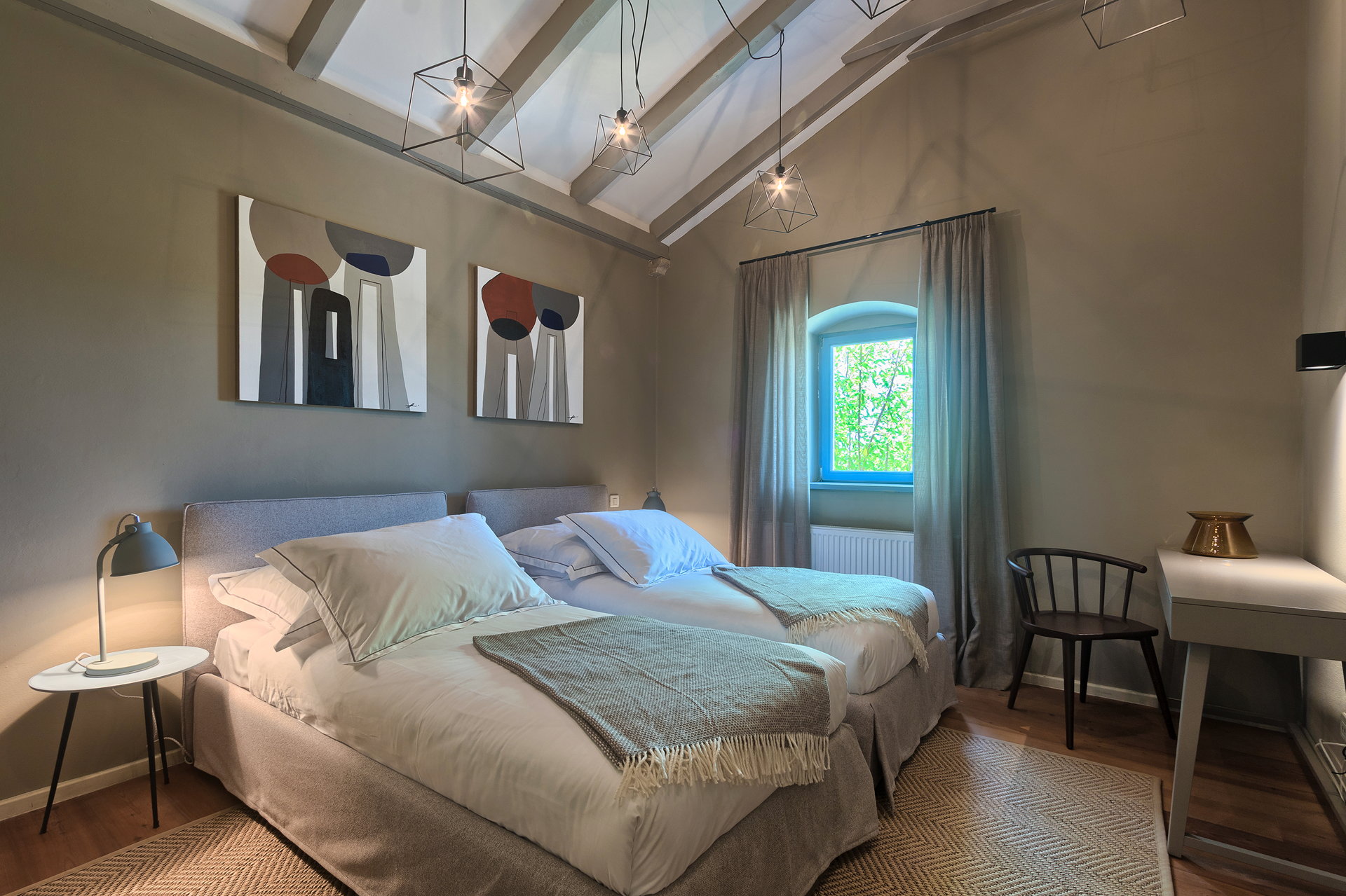 Villa Cypress Estate with Pool