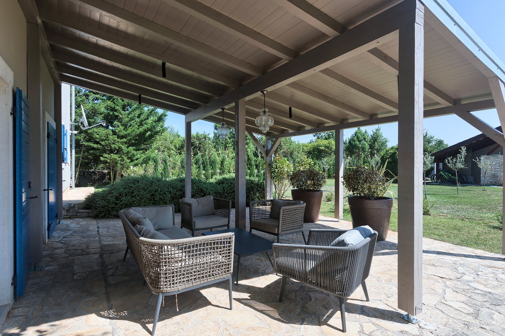 Villa Cypress Estate with Pool