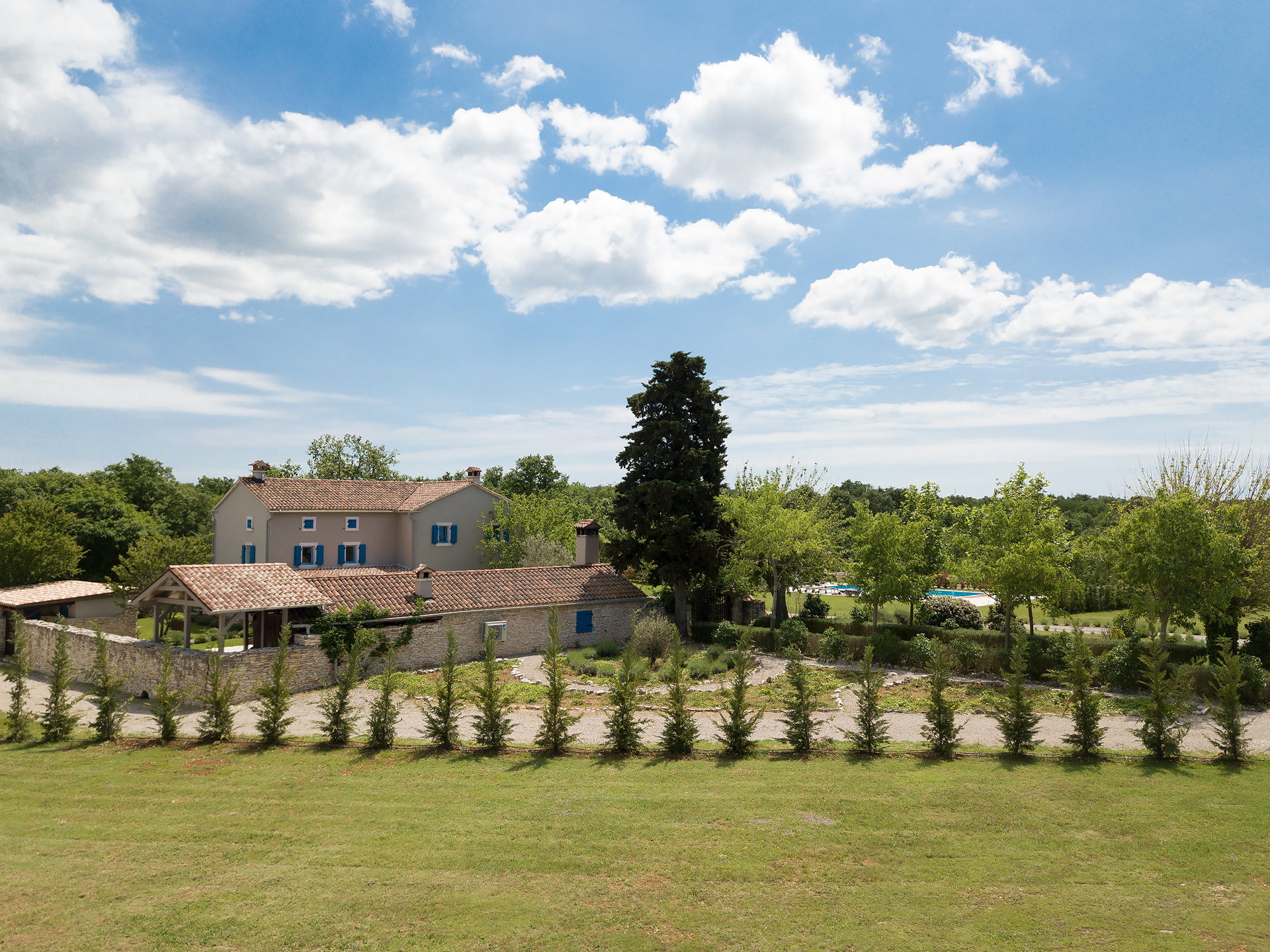 Villa Cypress Estate with Pool