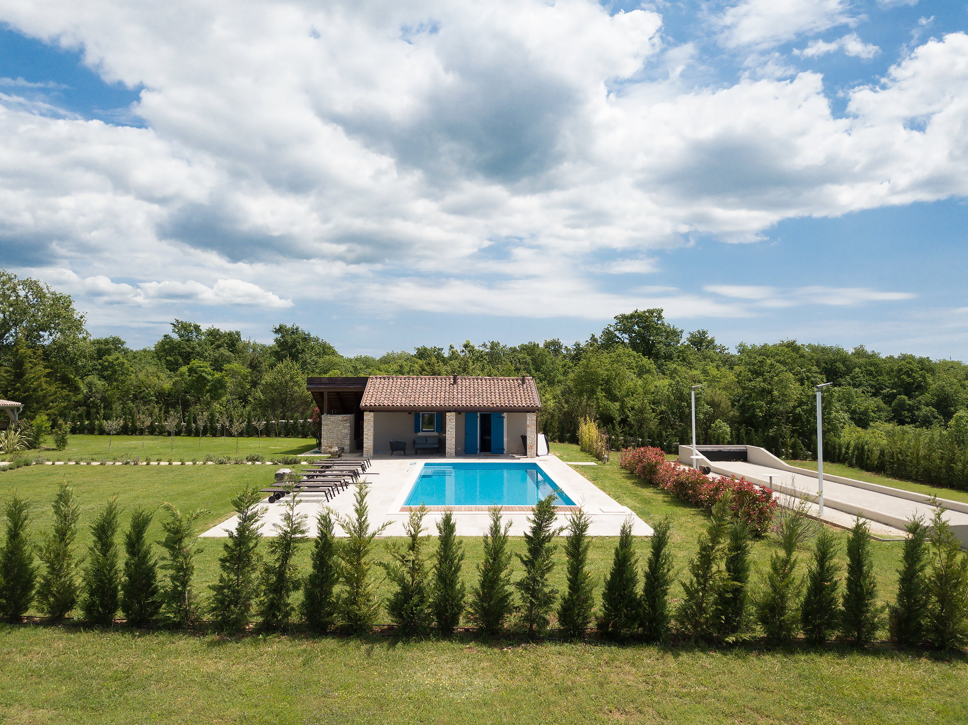 Villa Cypress Estate with Pool