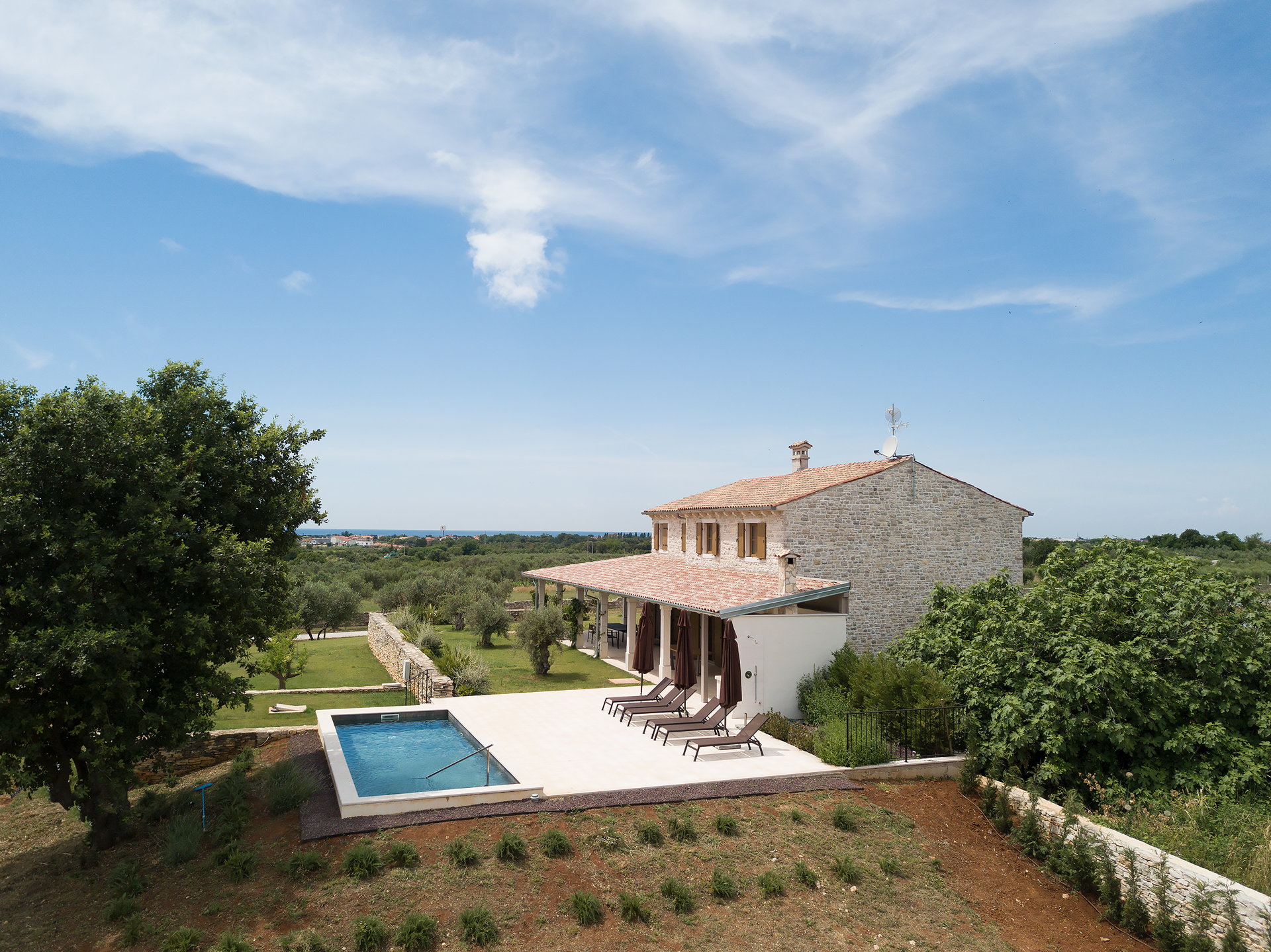 Villa Green Hacienda with Pool