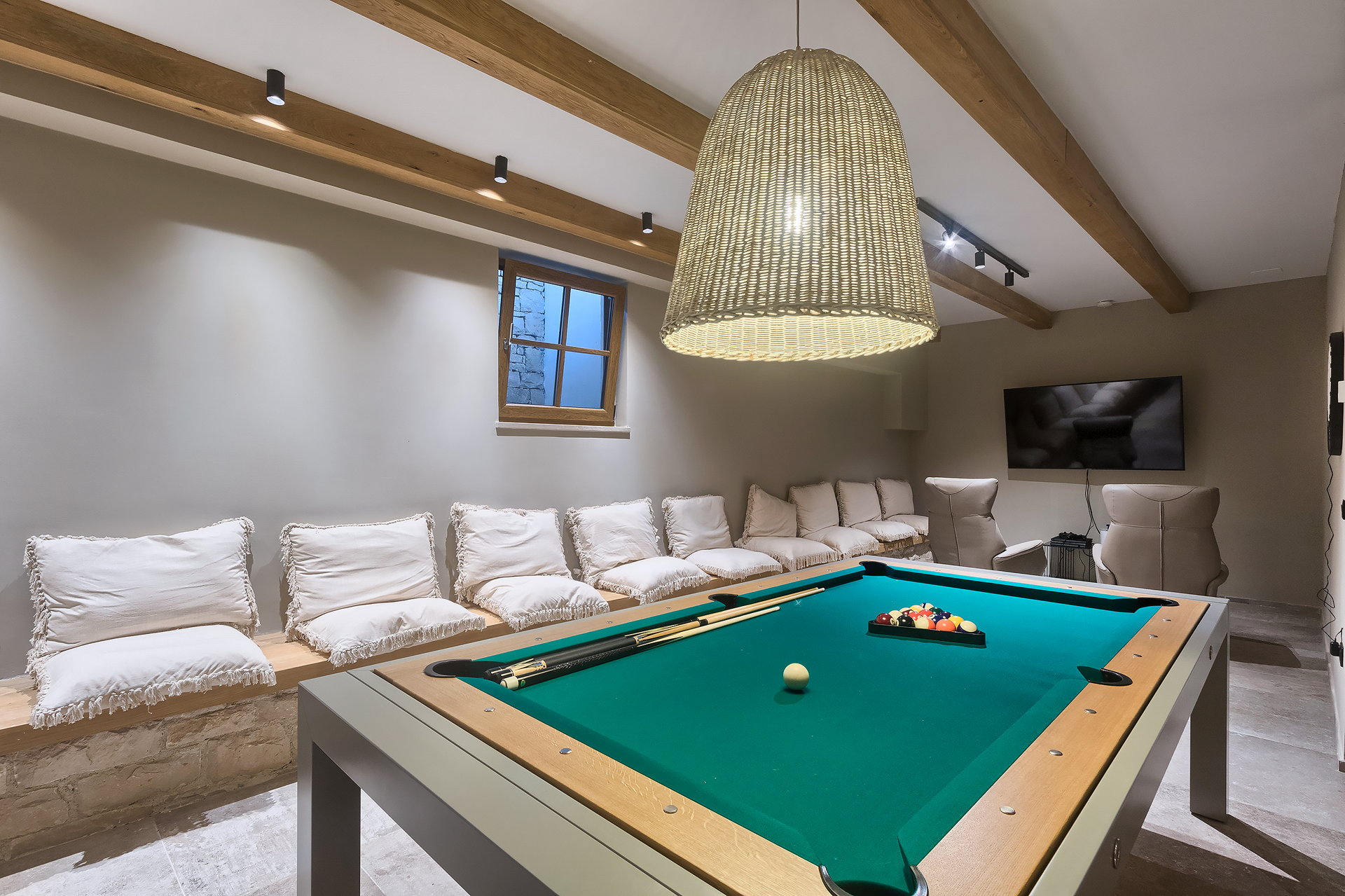 Villa Green Hacienda with Pool