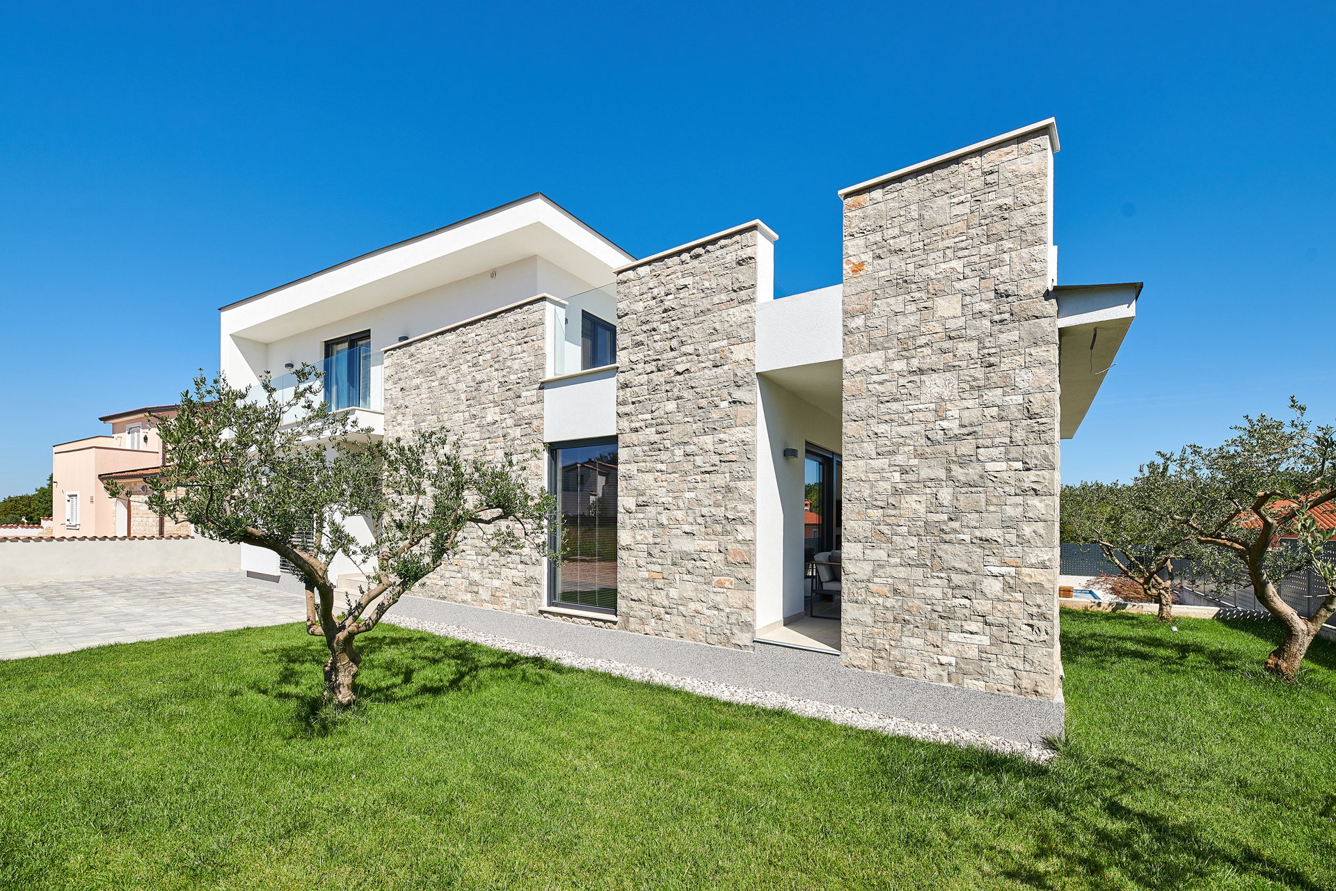 Villa Silver Sky with Pool
