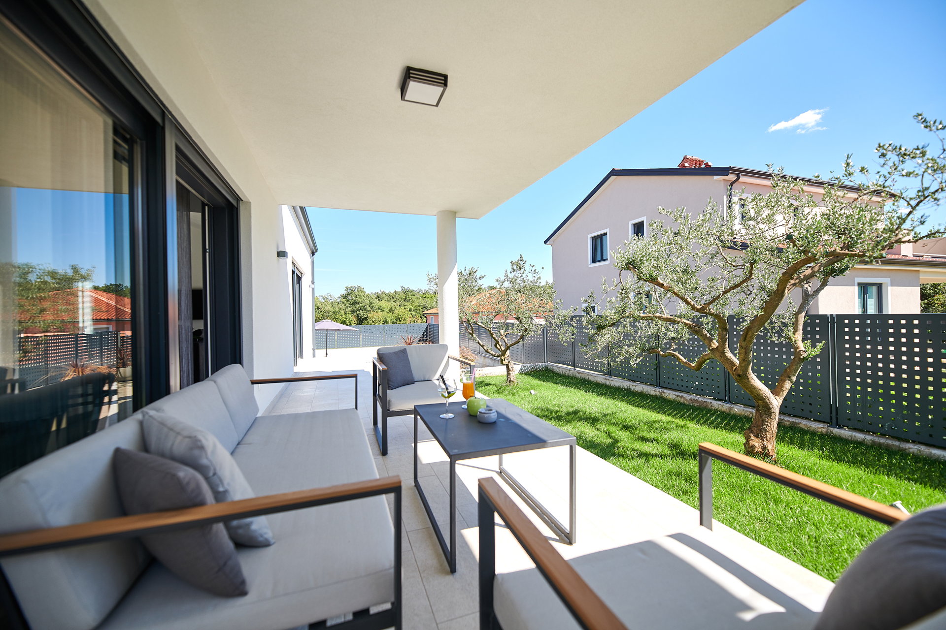 Villa Silver Sky with Pool