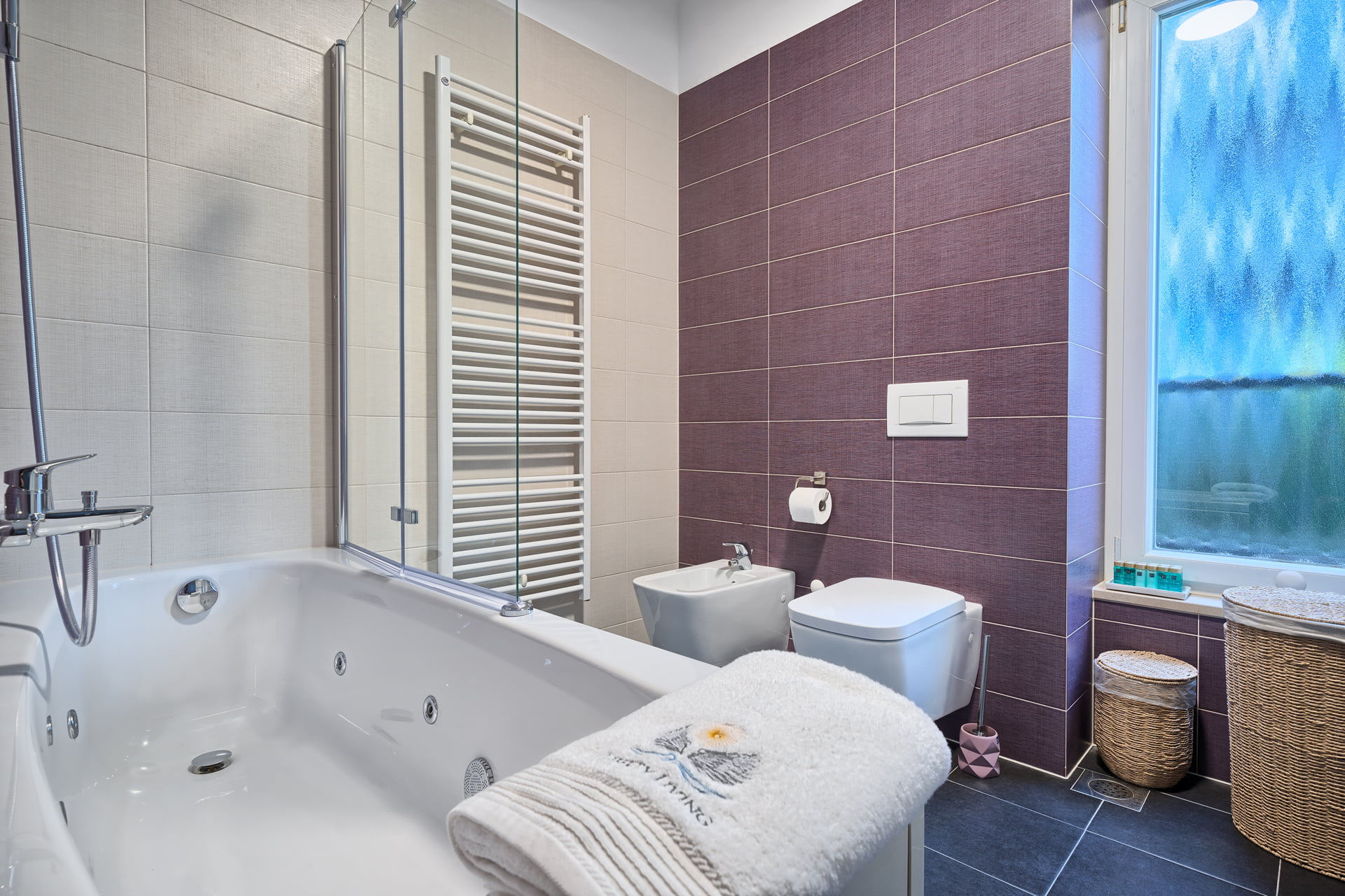 Apartment Liberty Living with Pool II