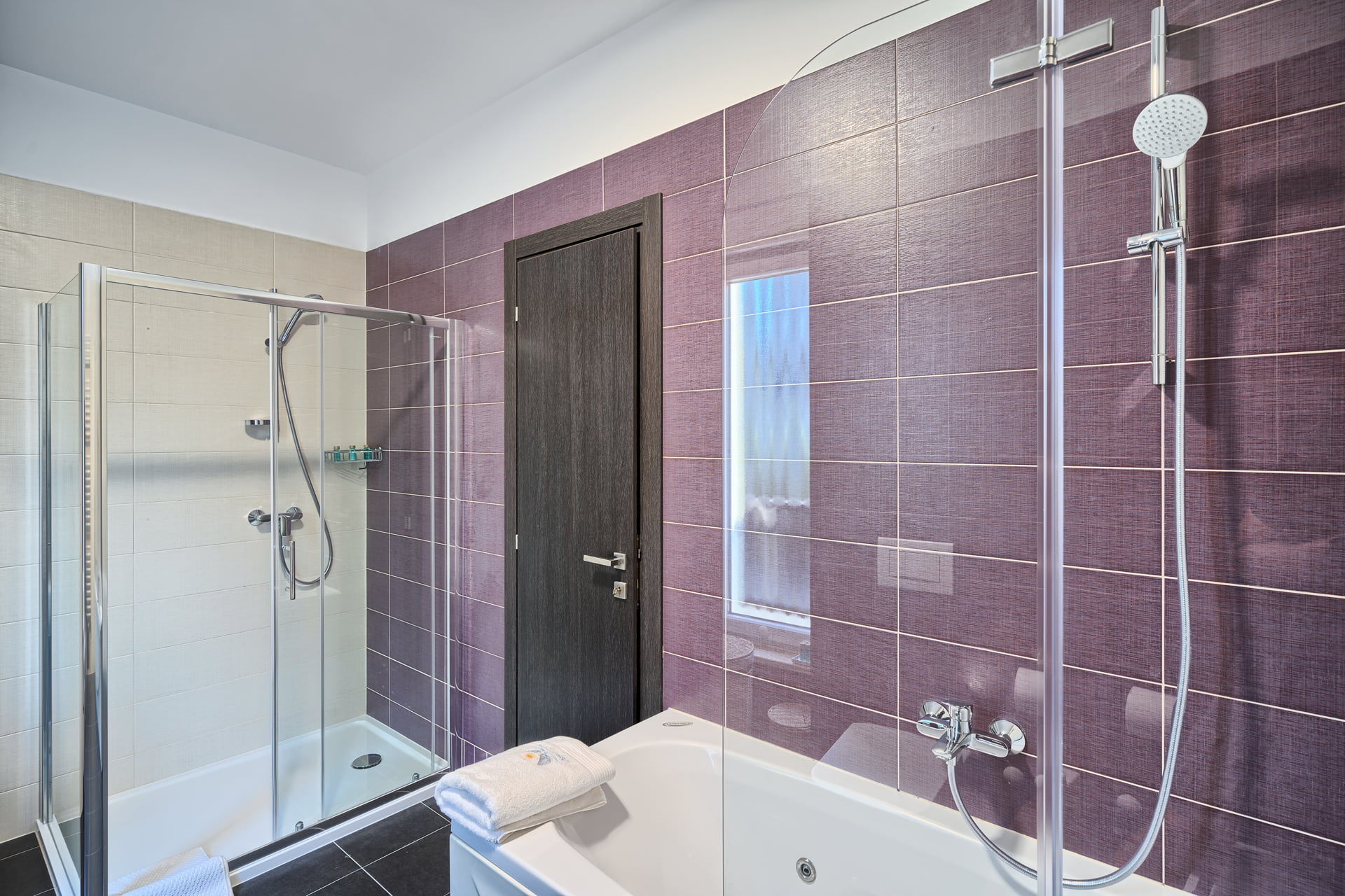 Apartment Liberty Living with Pool II