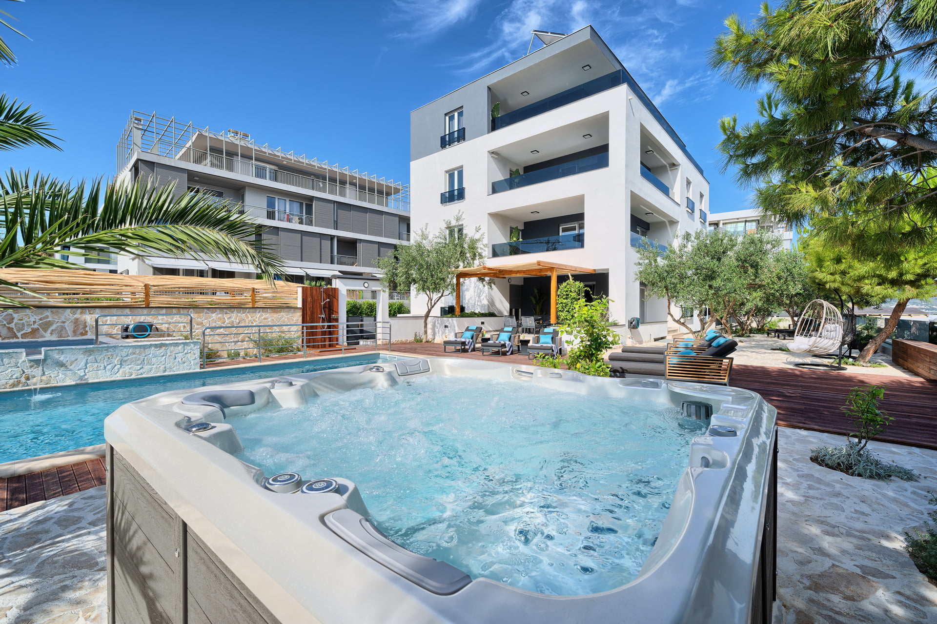 Apartment Liberty Living with Pool III