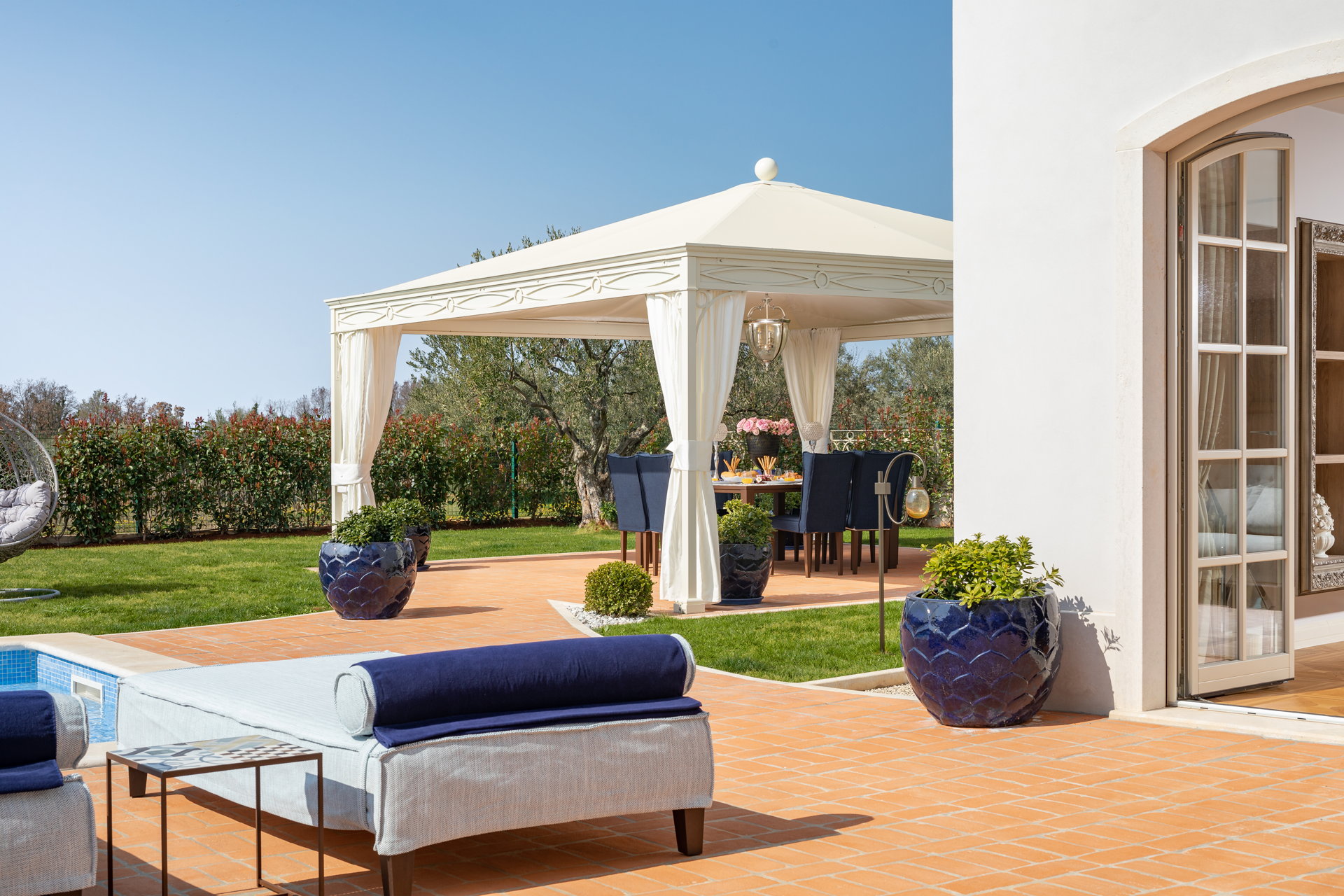 Villa Palazzo di Dolce Vita with Pool