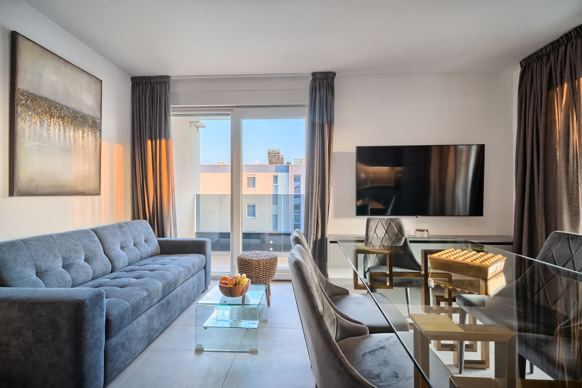 Apartment Liberty Living with Pool IV