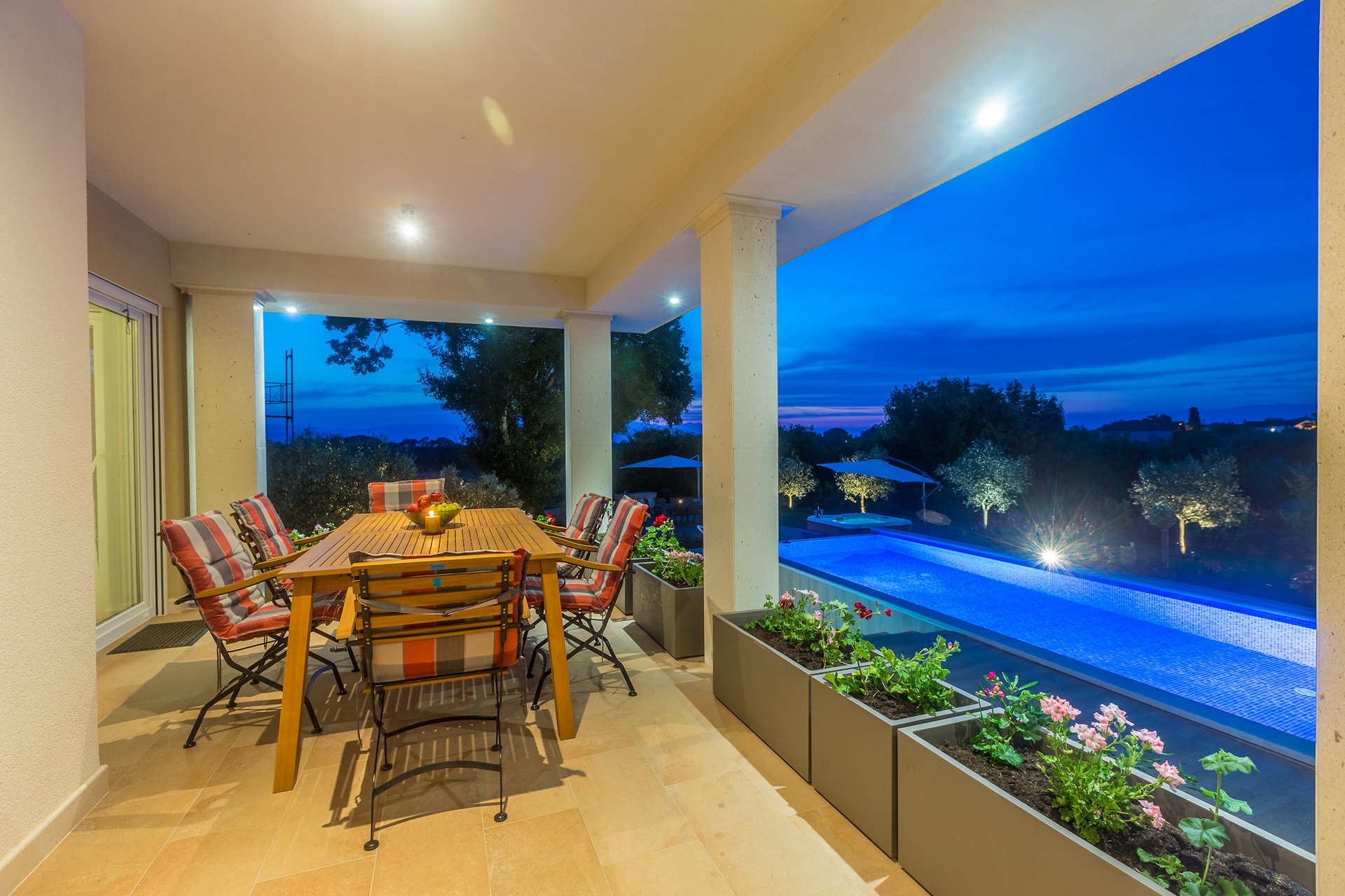 Luxury Villa Confidenza with Pool