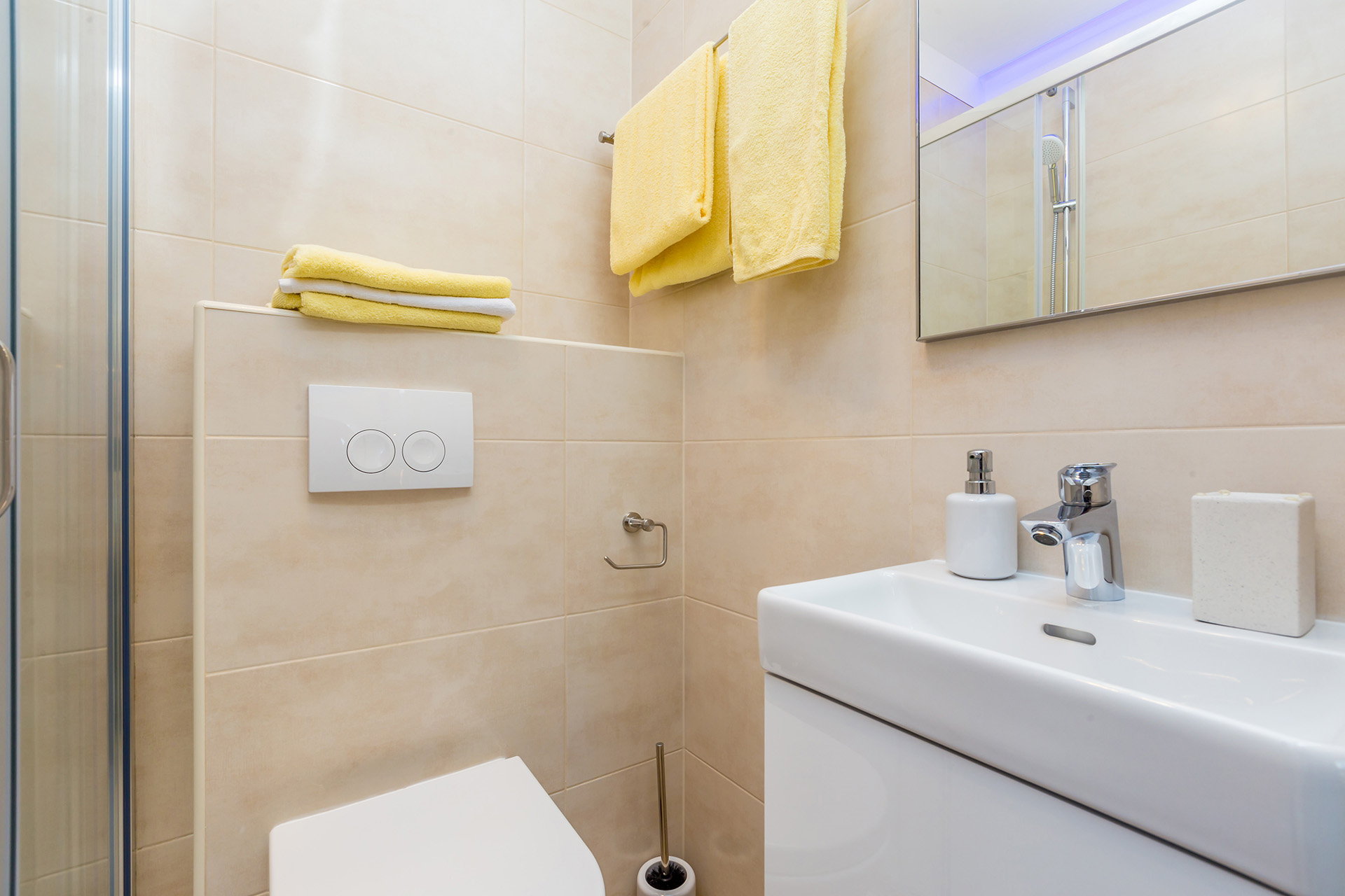 Villa Topaz with Heated Pool