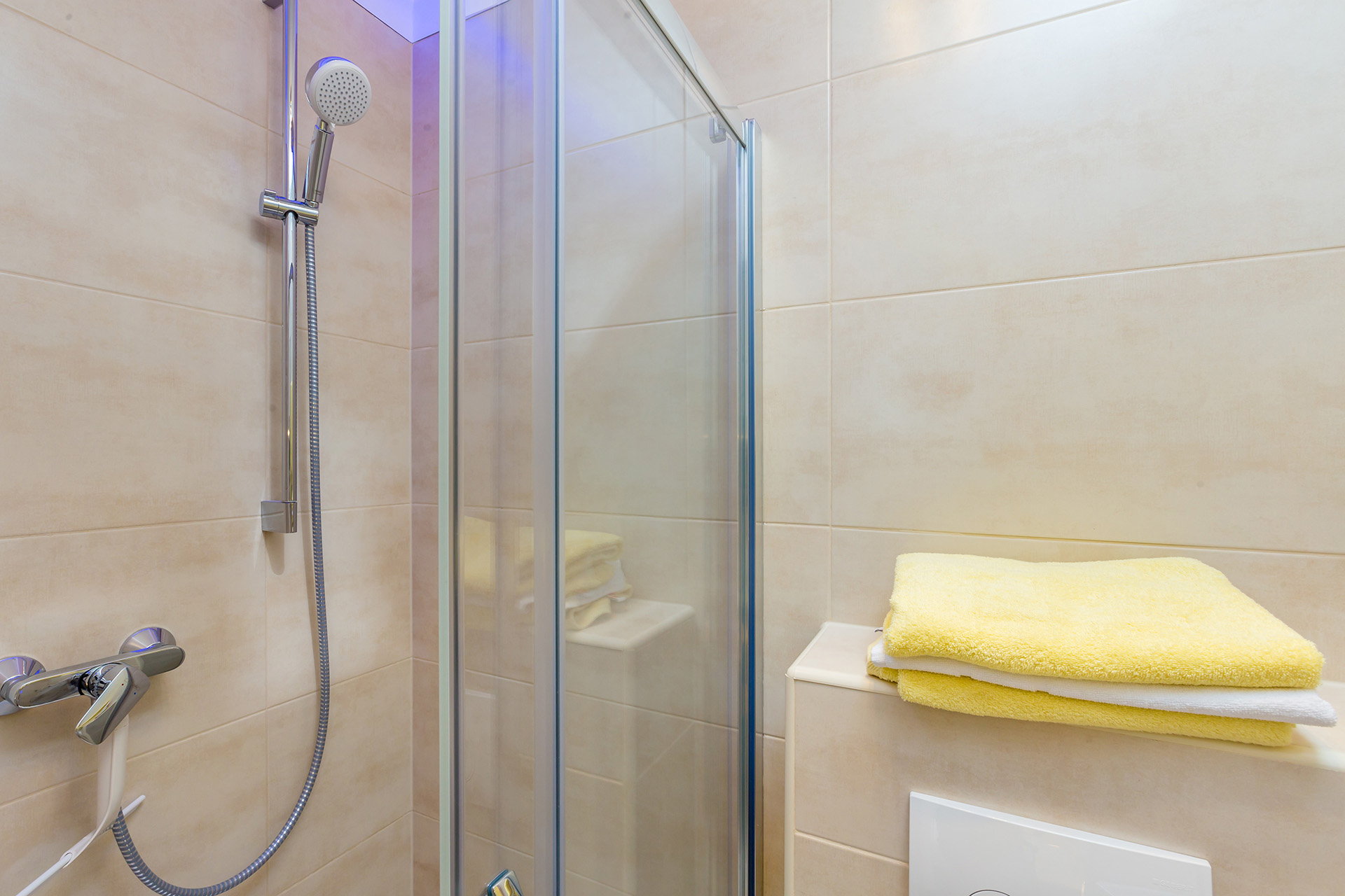Villa Topaz with Heated Pool