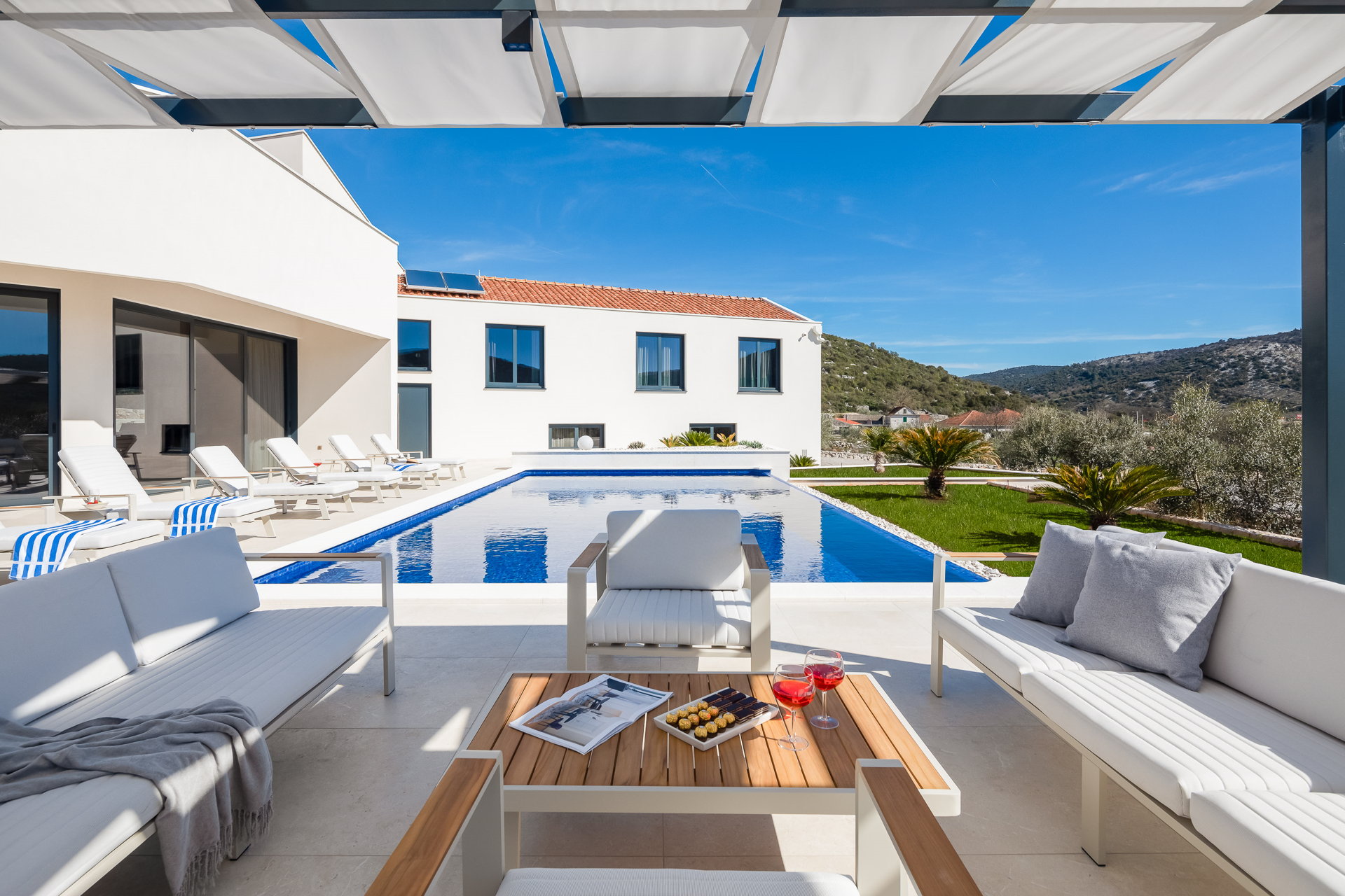 Villa Blue Hacienda with Pool