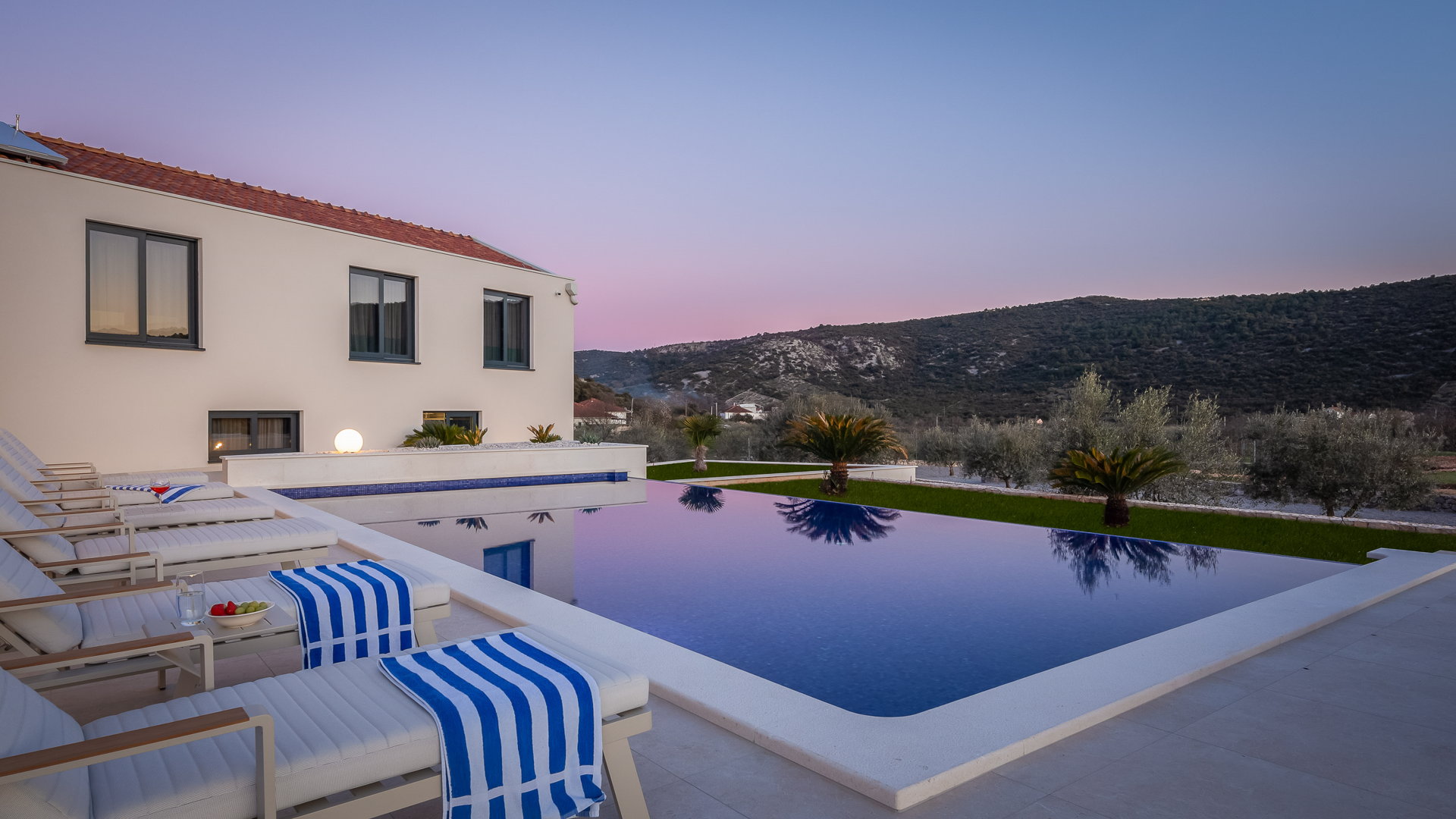 Villa Blue Hacienda with Pool