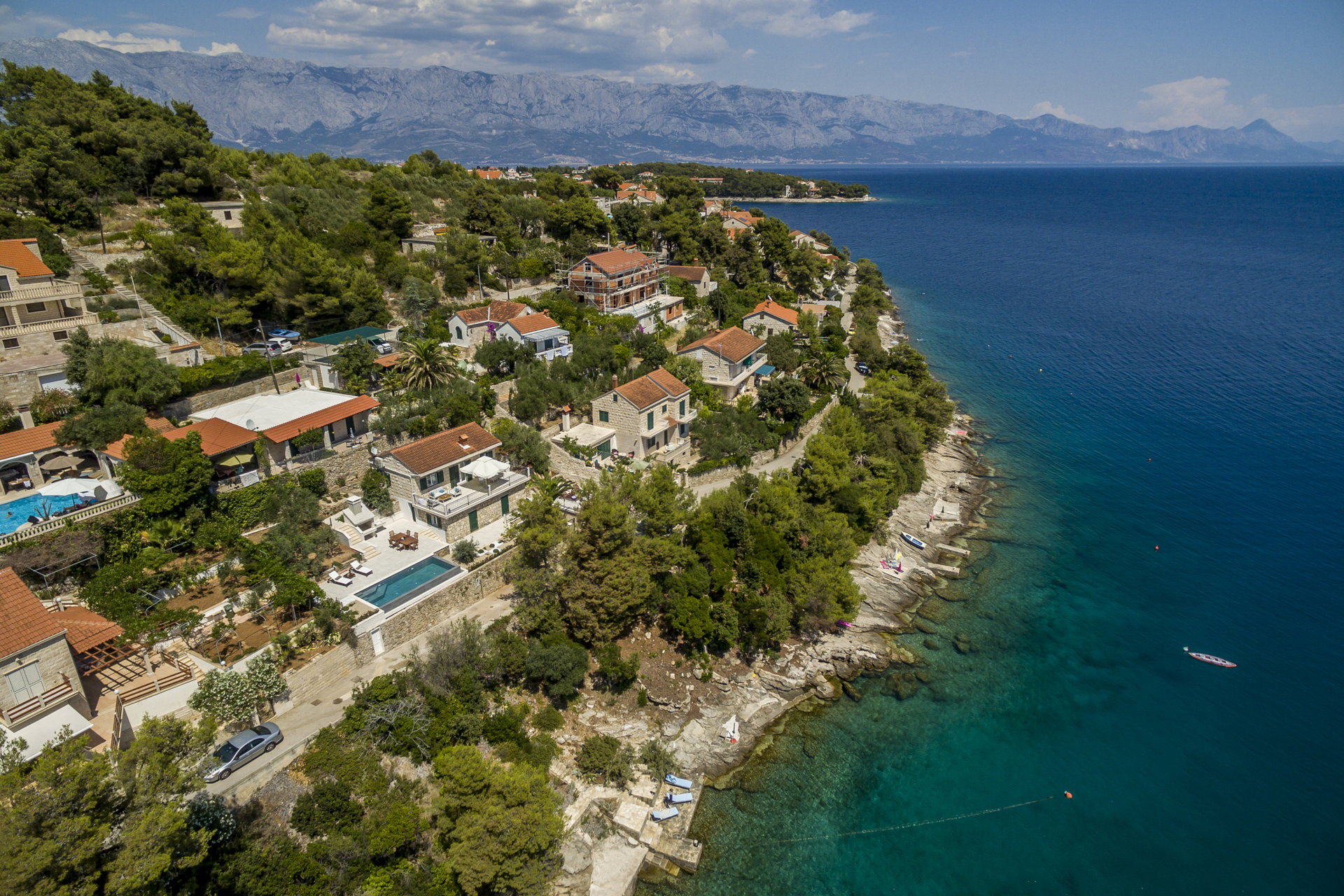 Villa Brazza with Infinity Pool