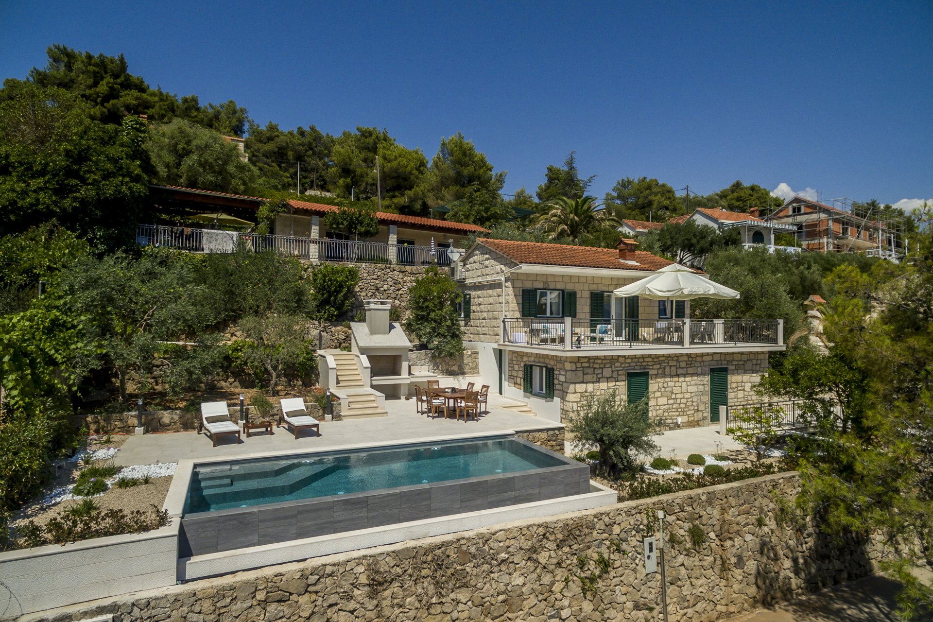 Villa Brazza with Infinity Pool