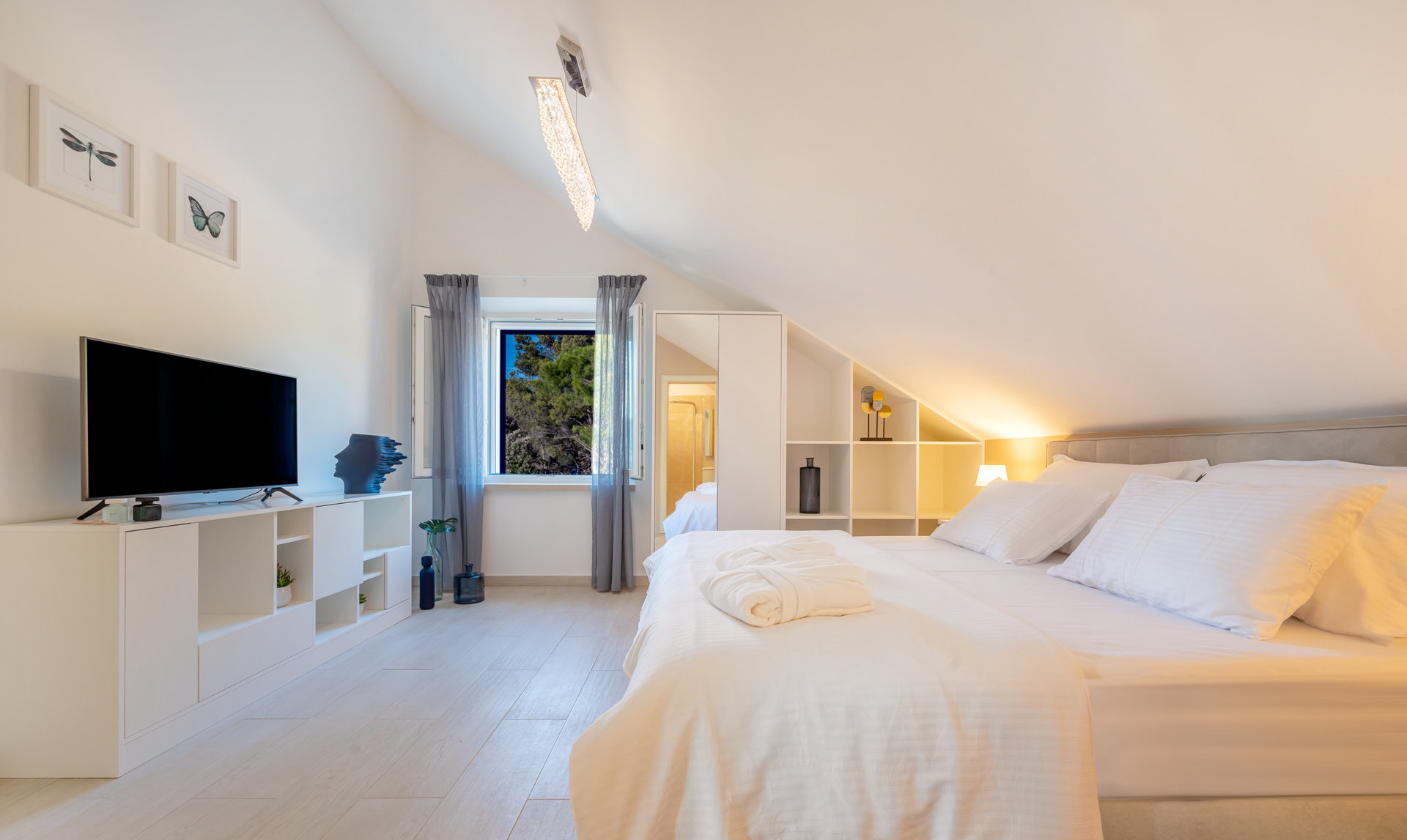 Luxury Villa Aerius with Pool