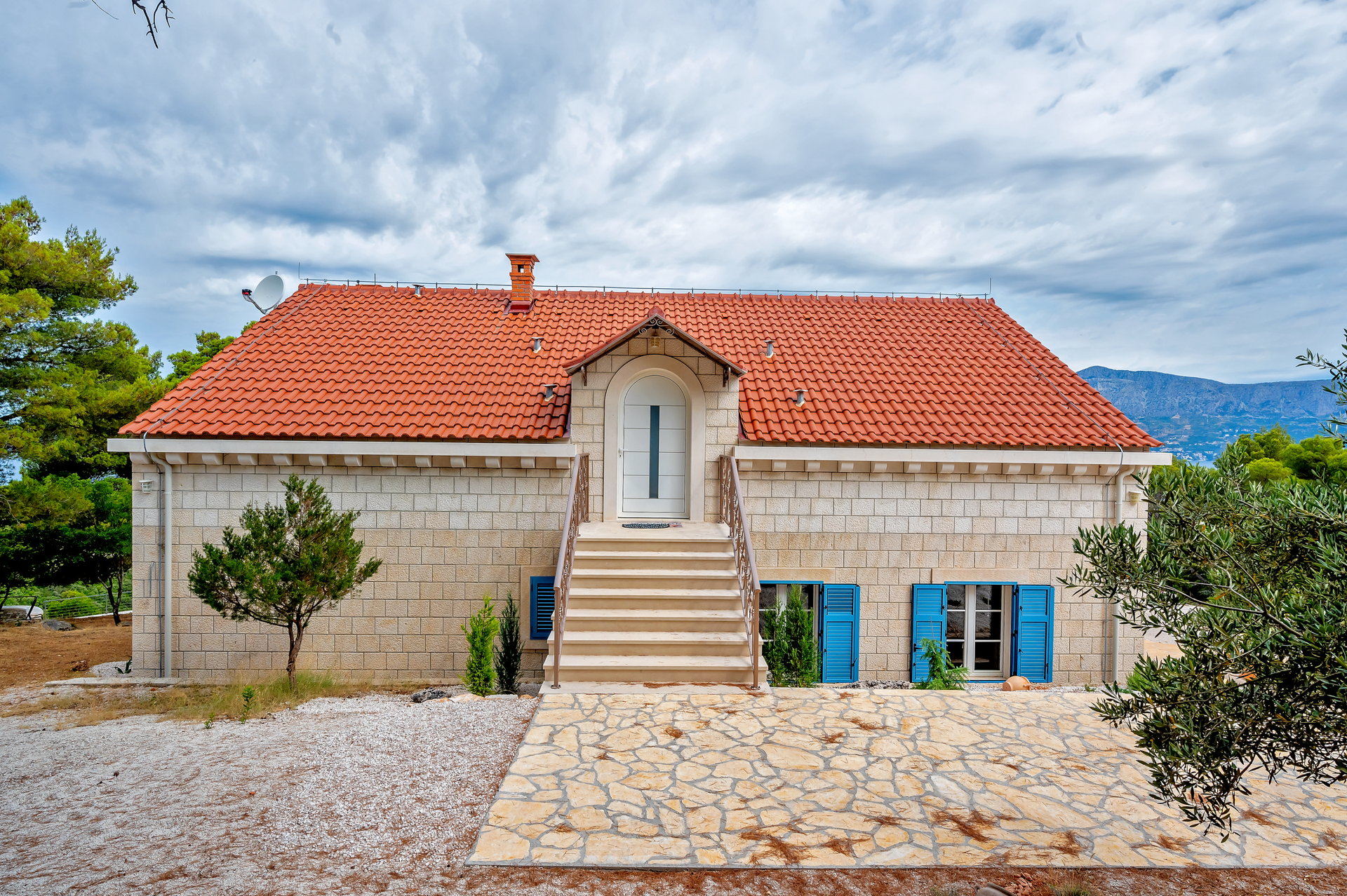 Luxury Villa Aerius with Pool