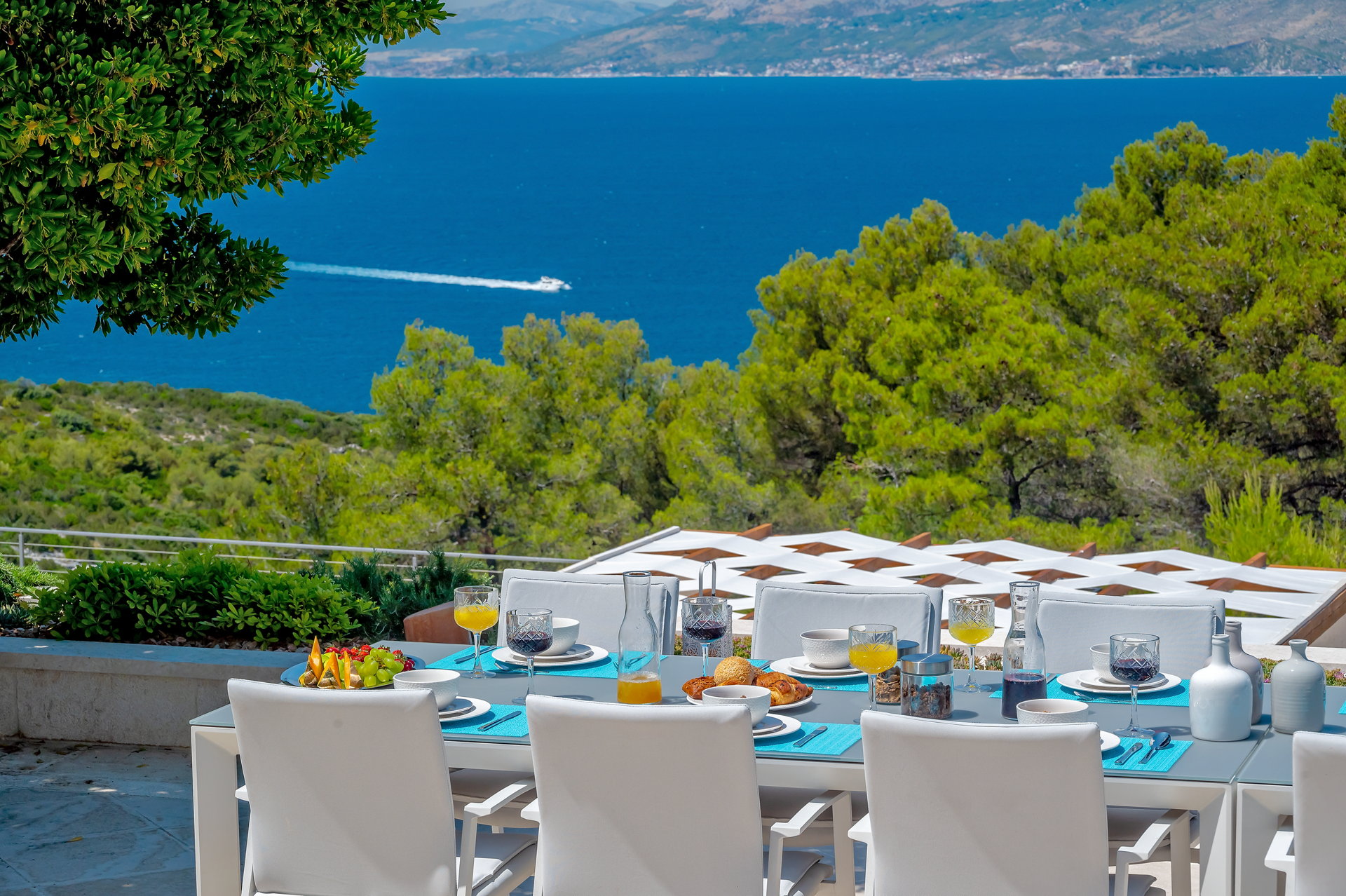 Luxury Villa Aerius with Pool