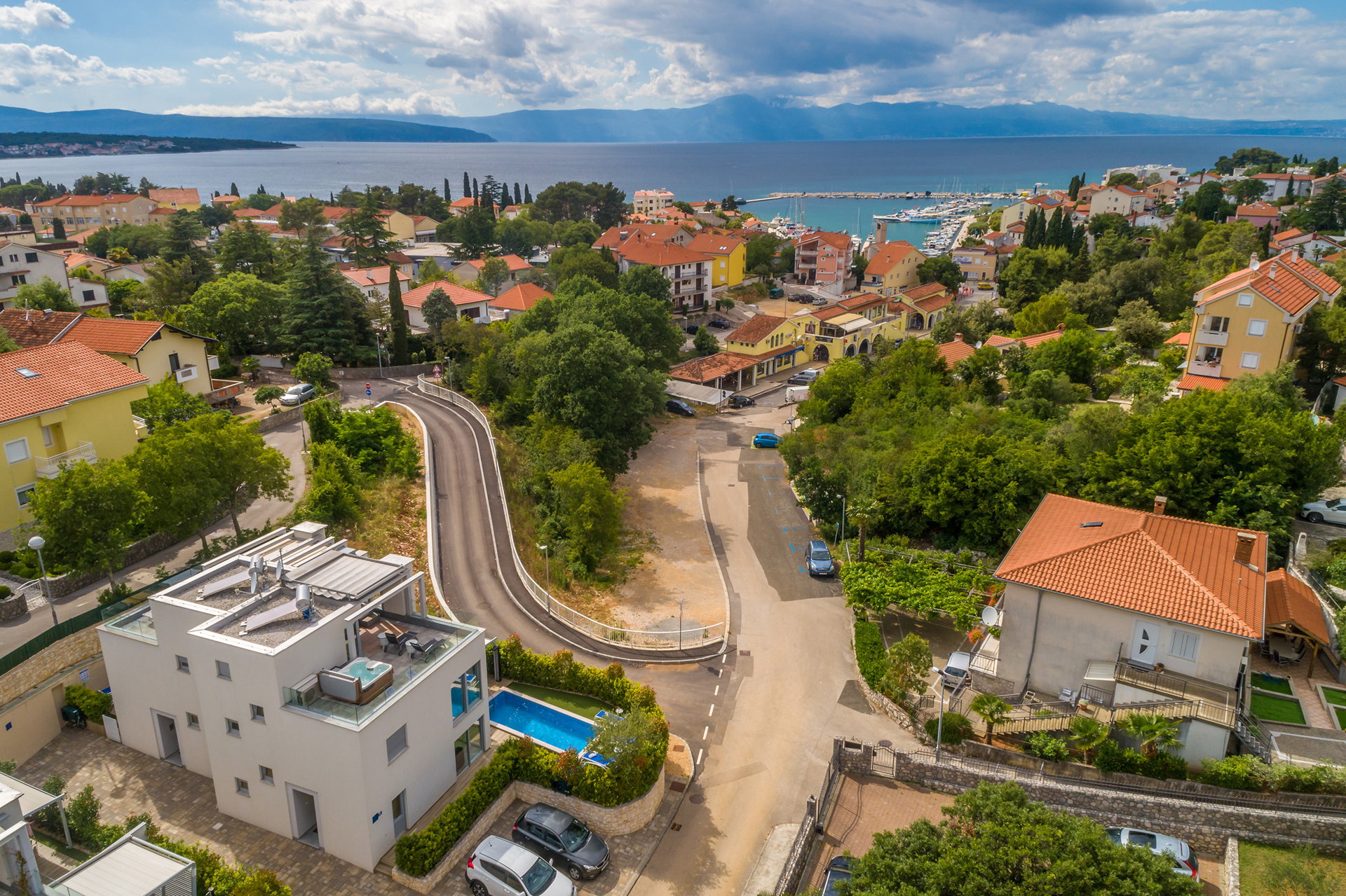 Villa Sapphire with Heated Pool