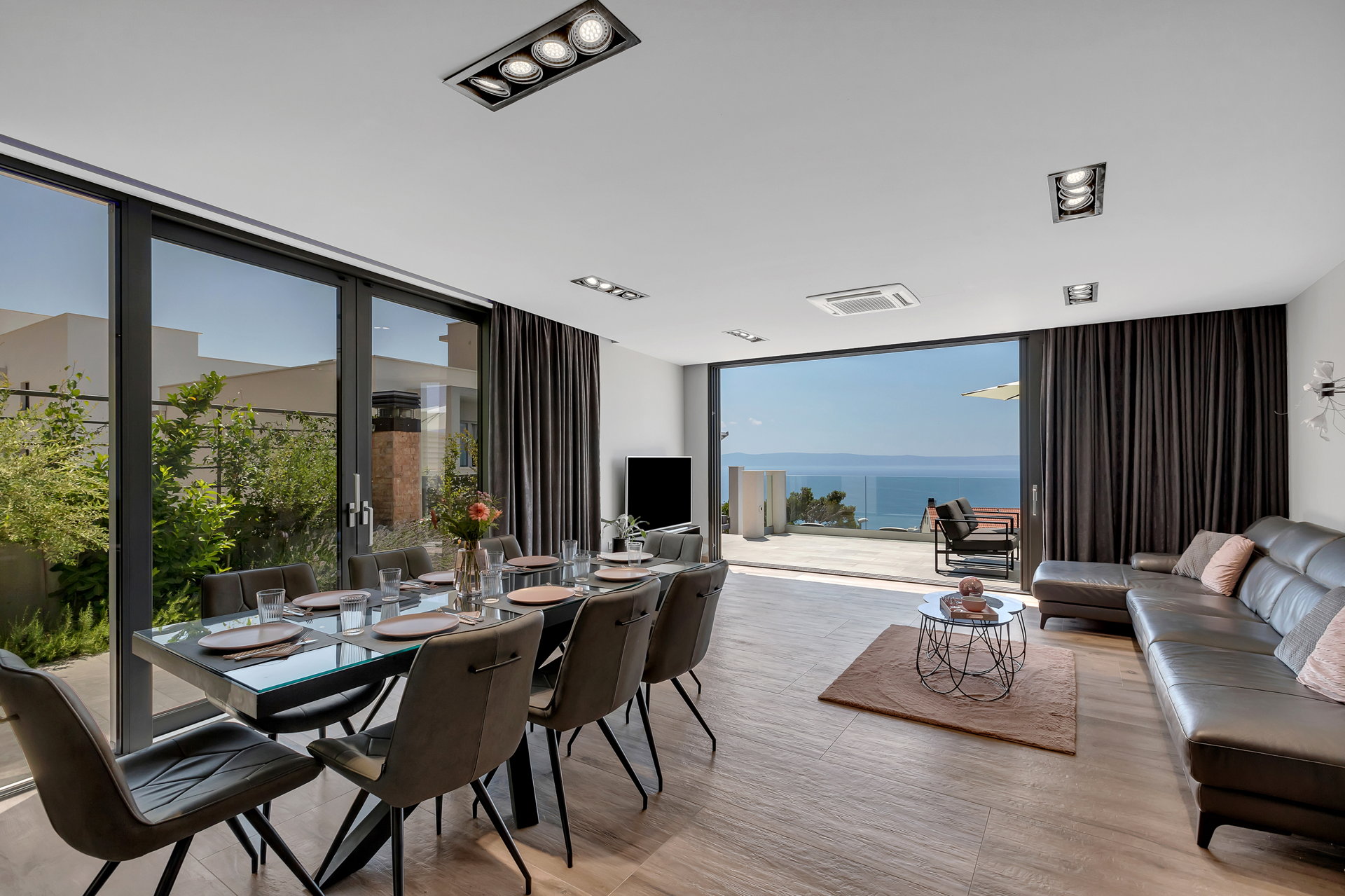 Villa Ninona with Heated Pool II