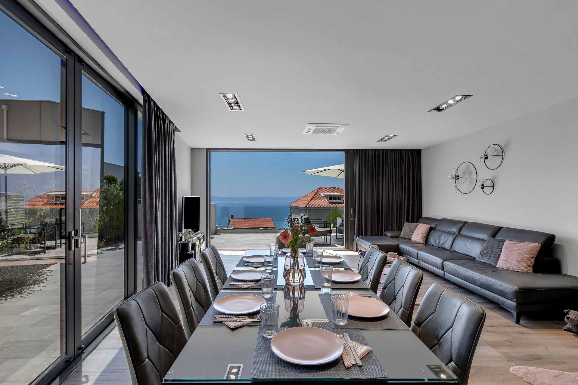 Villa Ninona with Heated Pool II