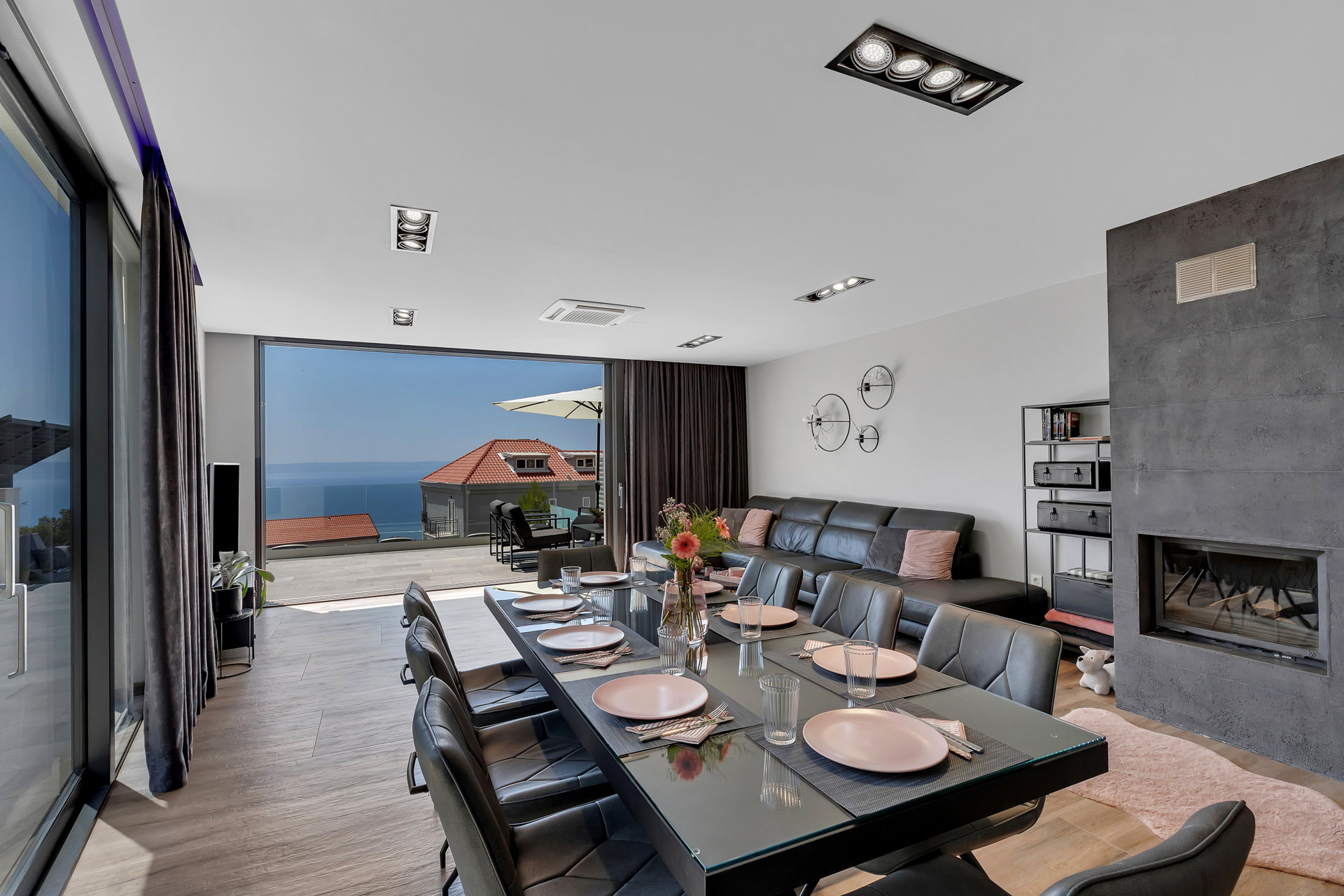Villa Ninona with Heated Pool II