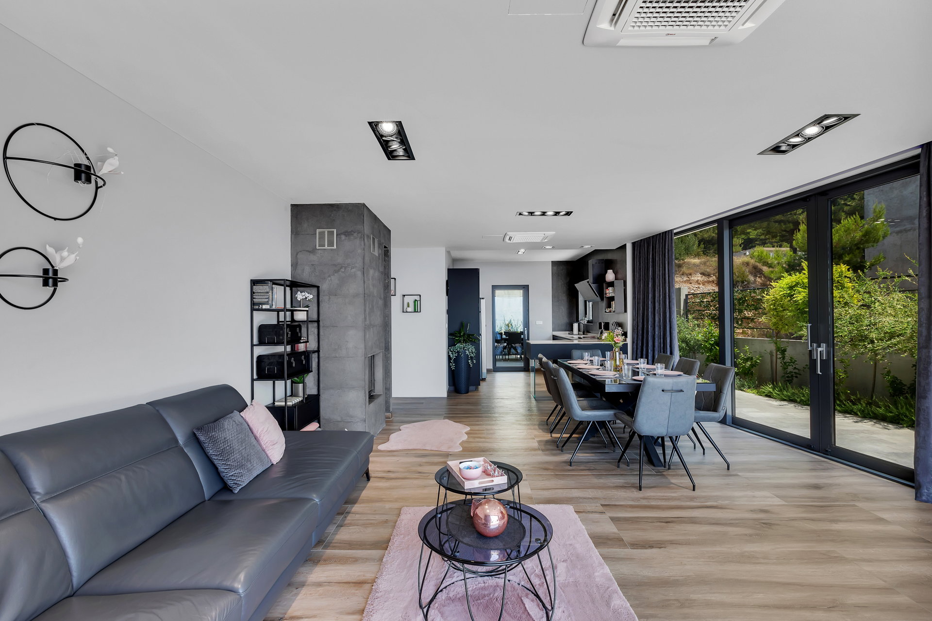 Villa Ninona with Heated Pool II