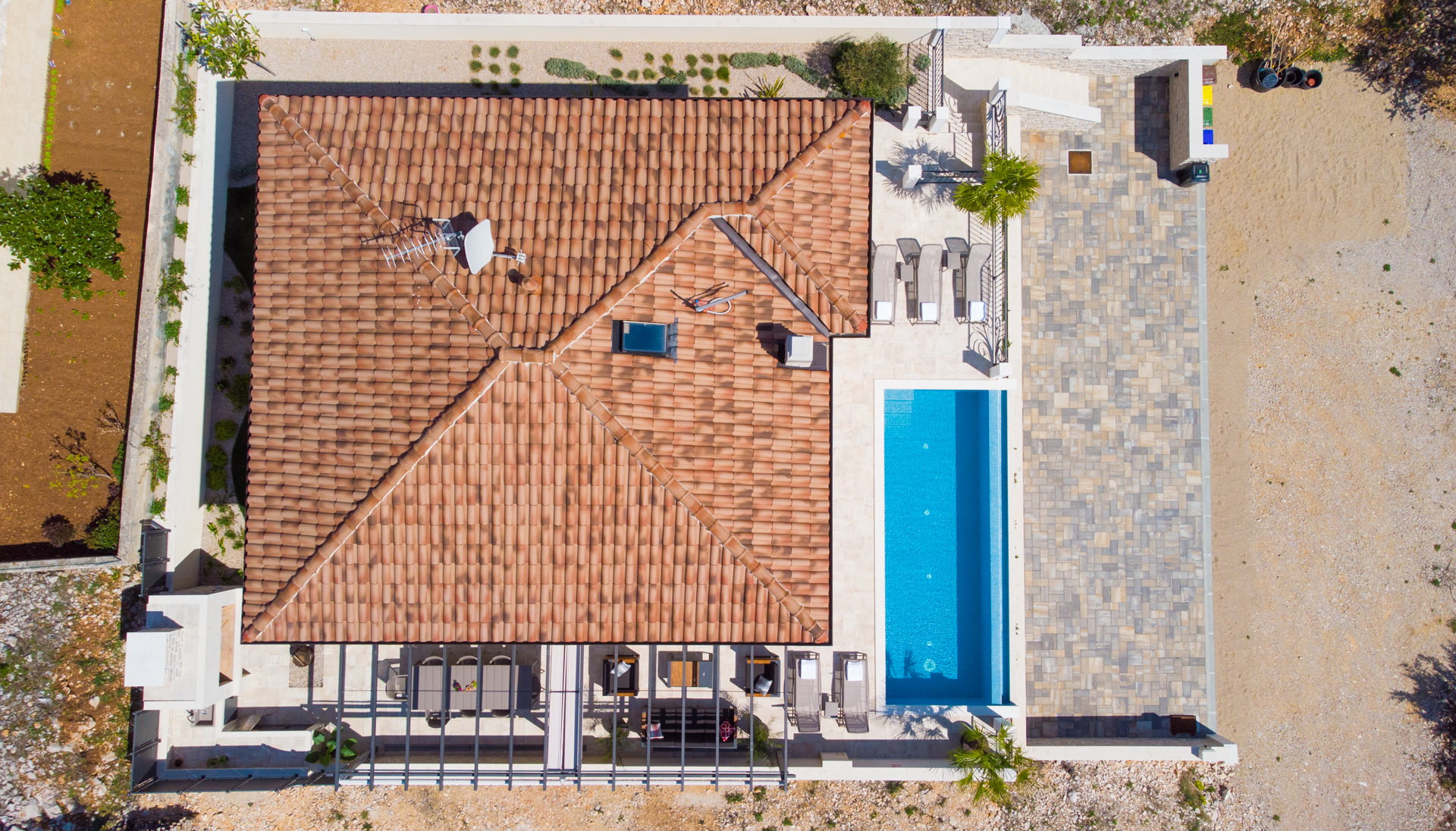 Villa Wisteria with Pool