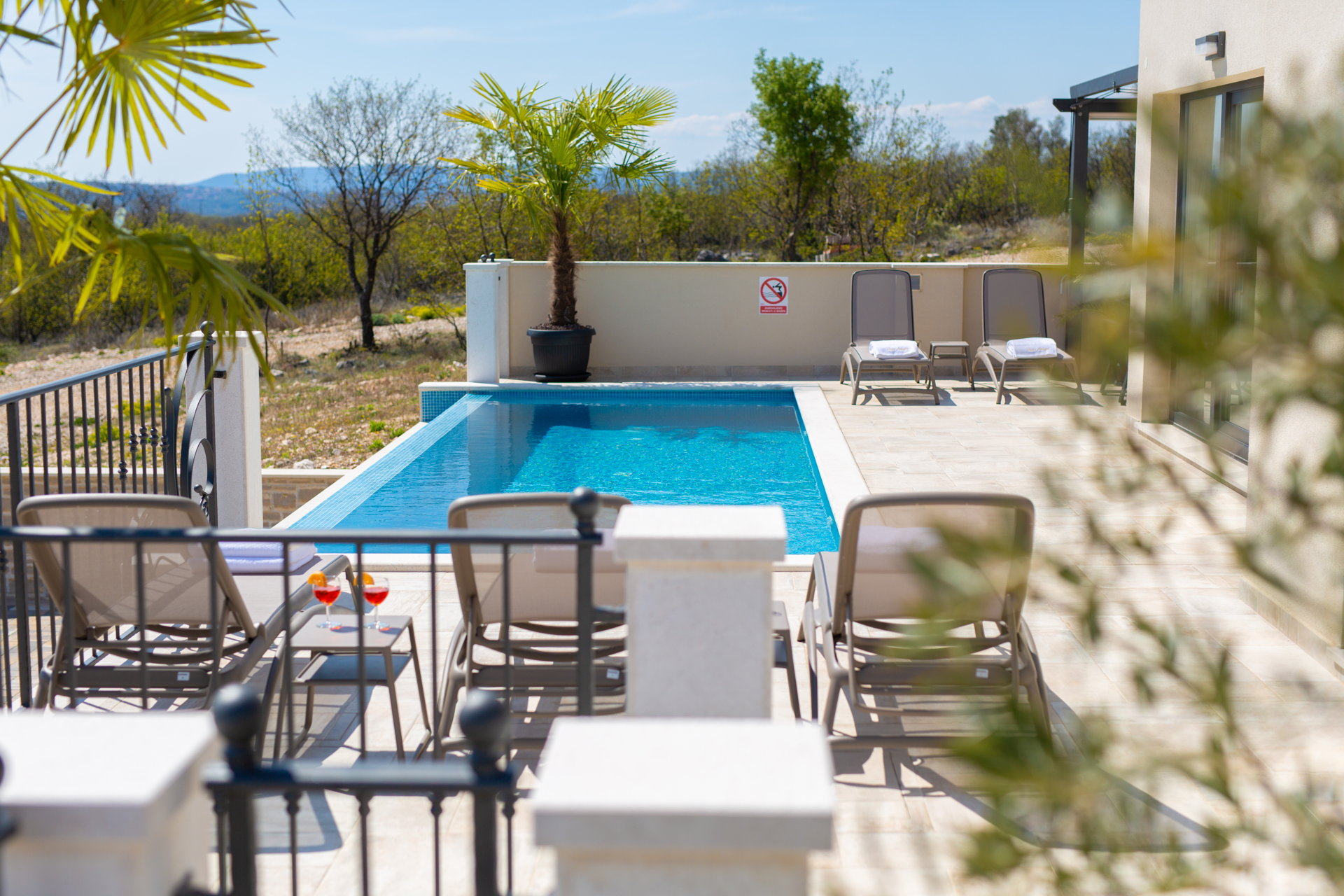 Villa Wisteria with Pool