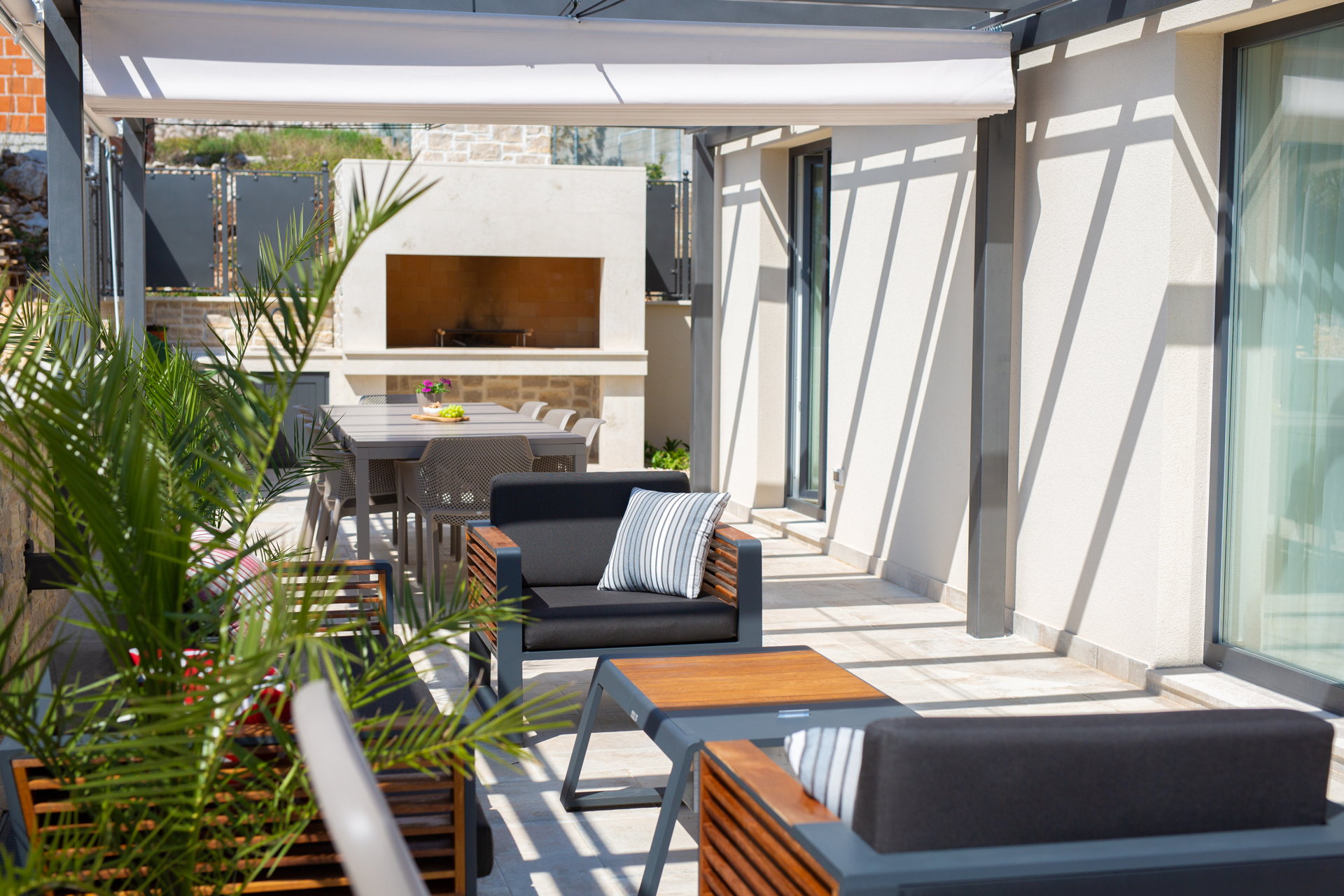 Villa Wisteria with Pool