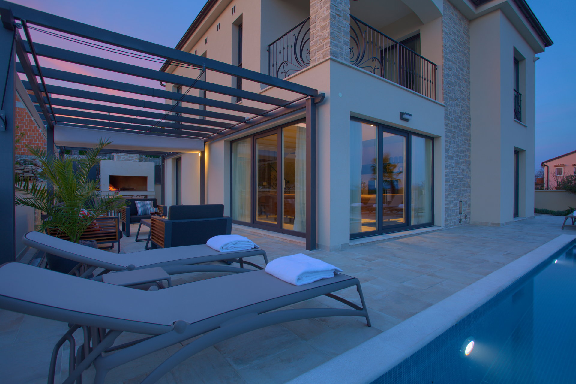 Villa Wisteria with Pool