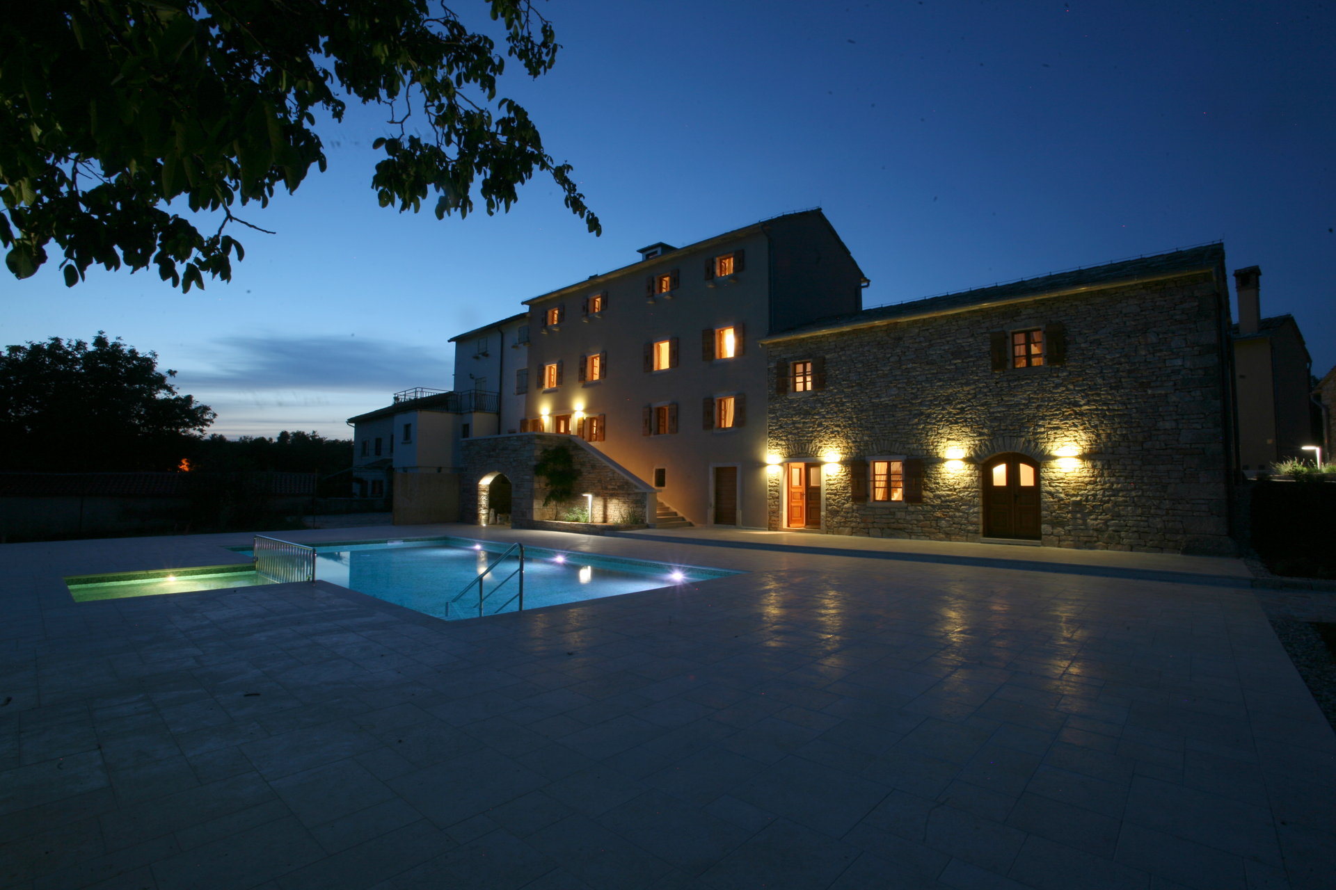 Villa Paradiso with Pool