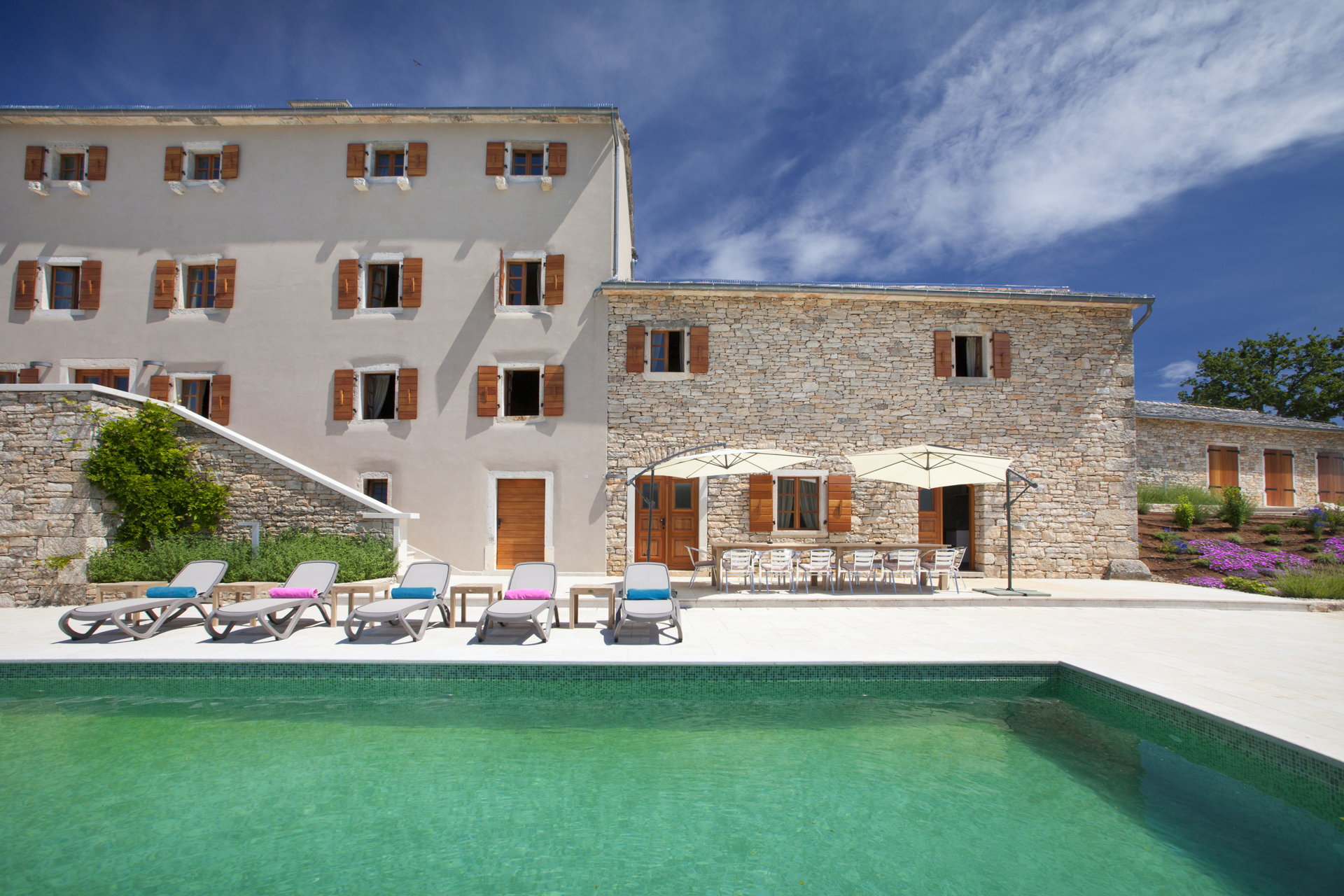 Villa Paradiso with Pool