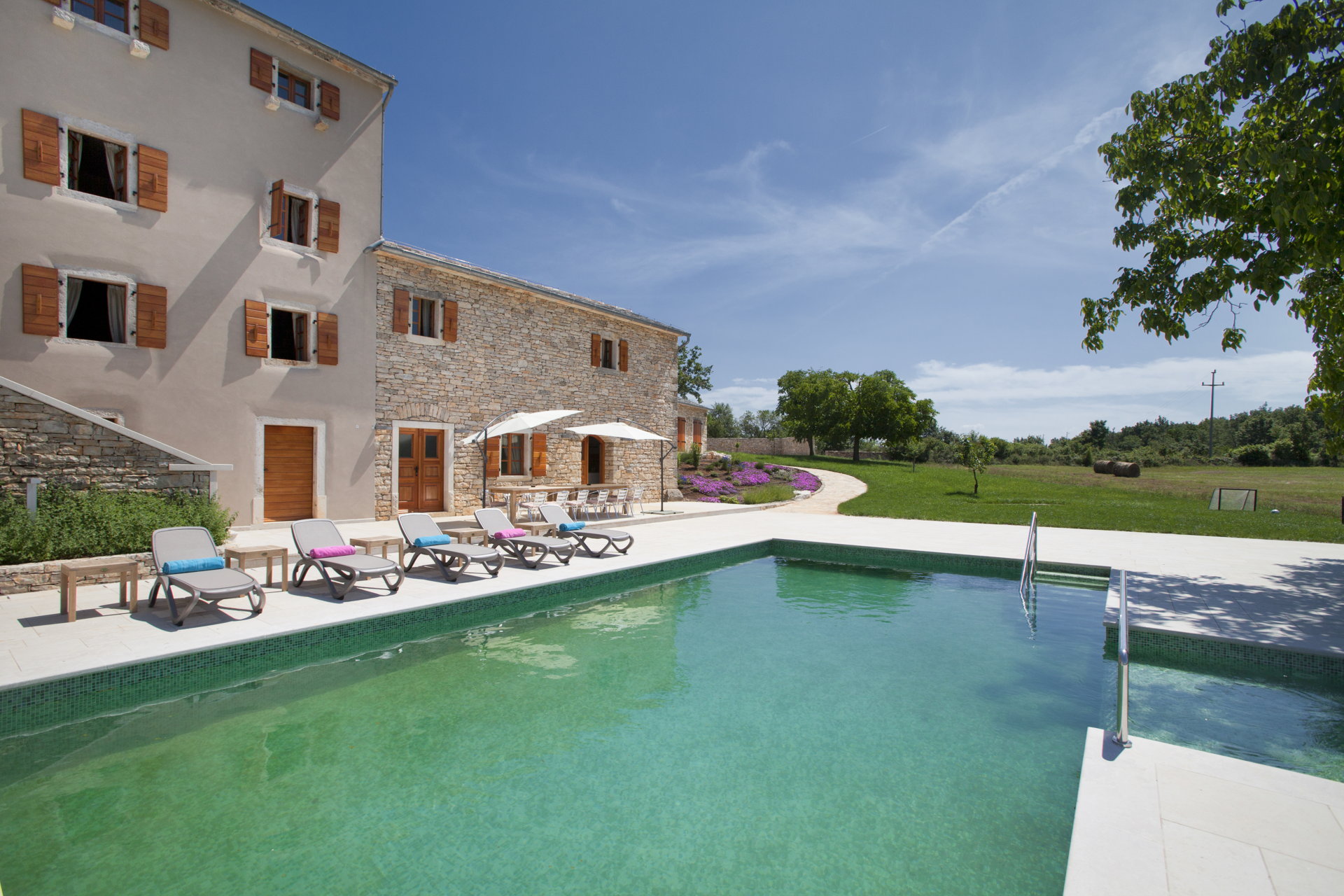 Villa Paradiso with Pool
