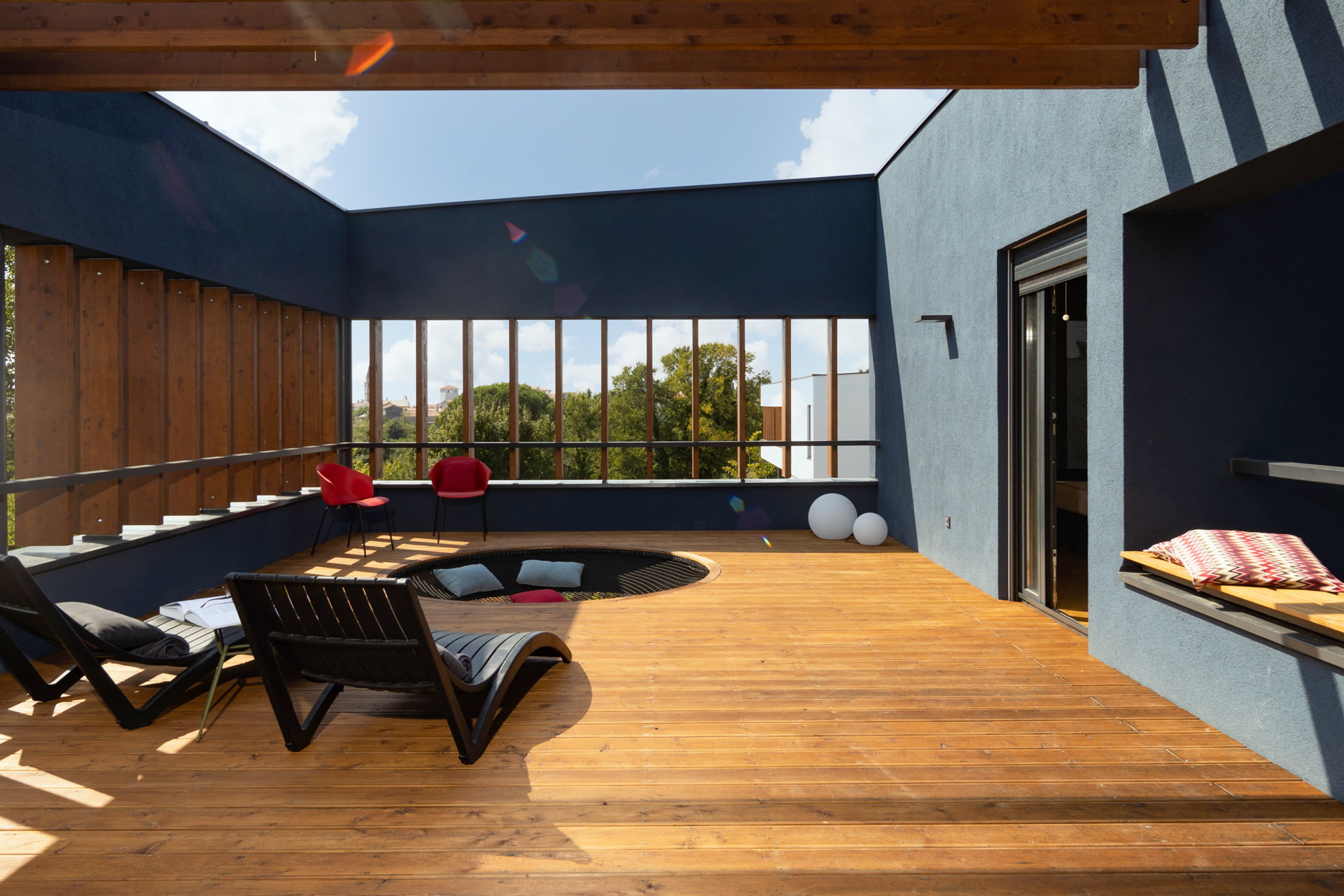 Luxury Villa Red Carpet with Pool