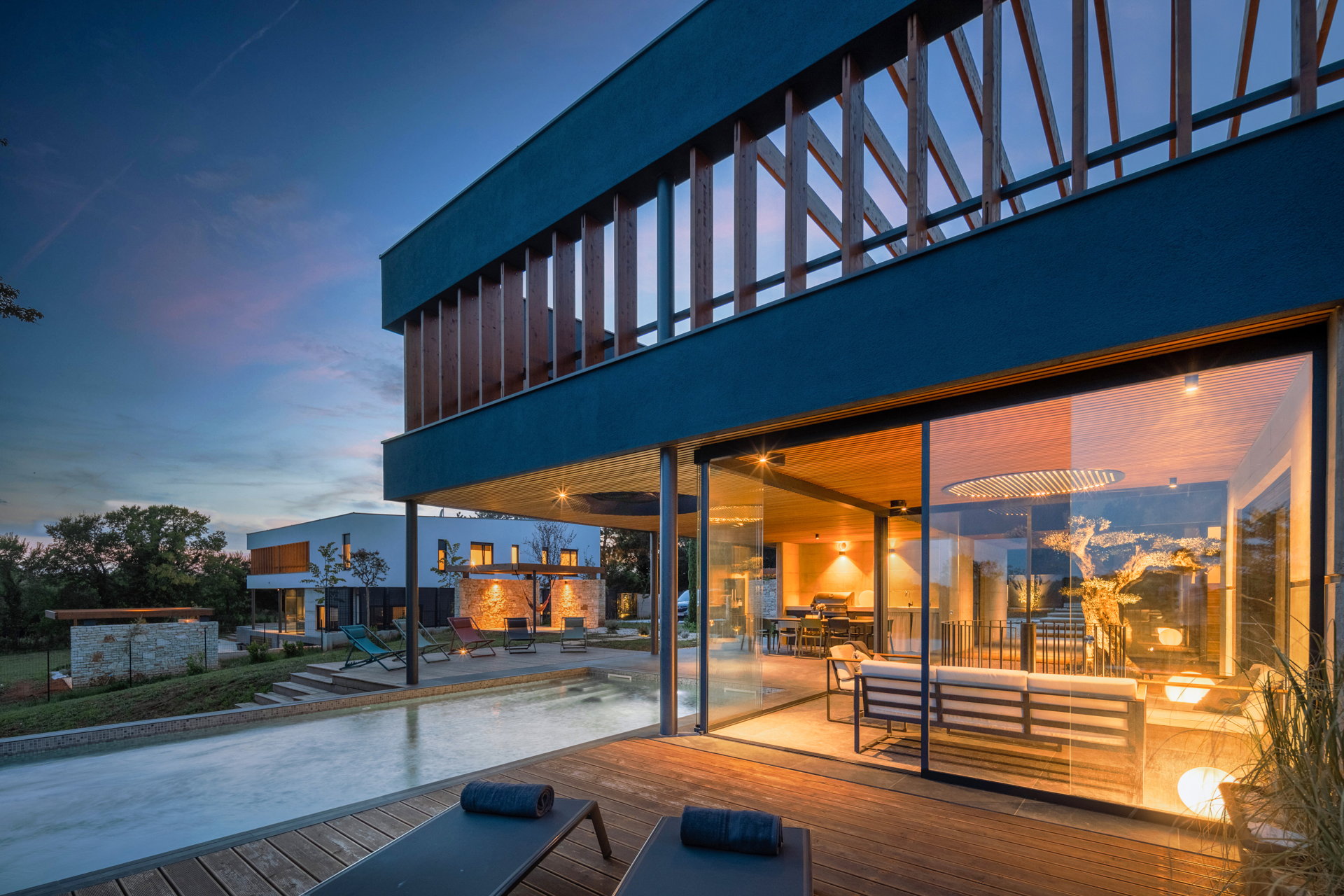 Luxury Villa Red Carpet with Pool