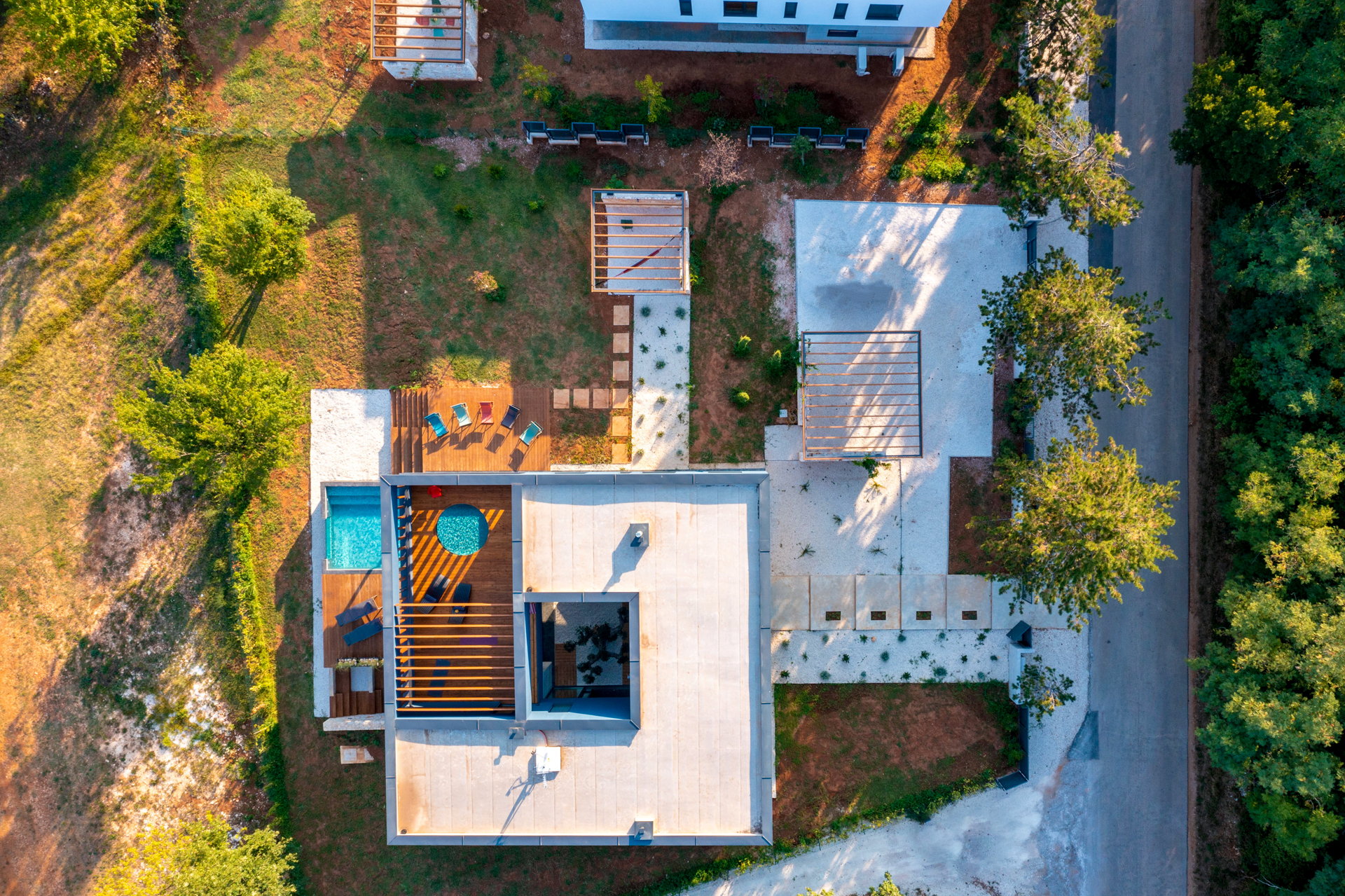 Luxury Villa Red Carpet with Pool