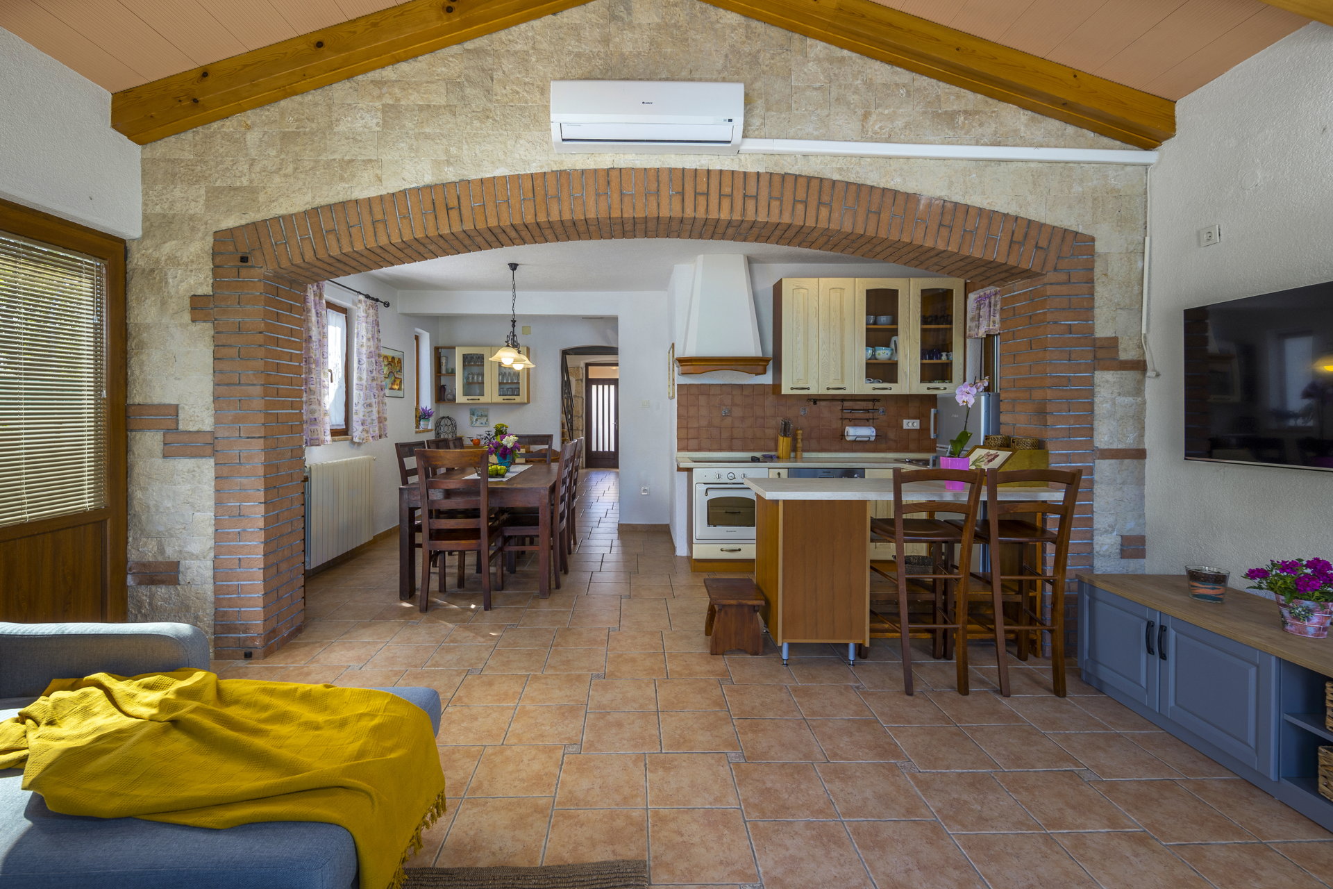 Holiday Home Flores with Pool