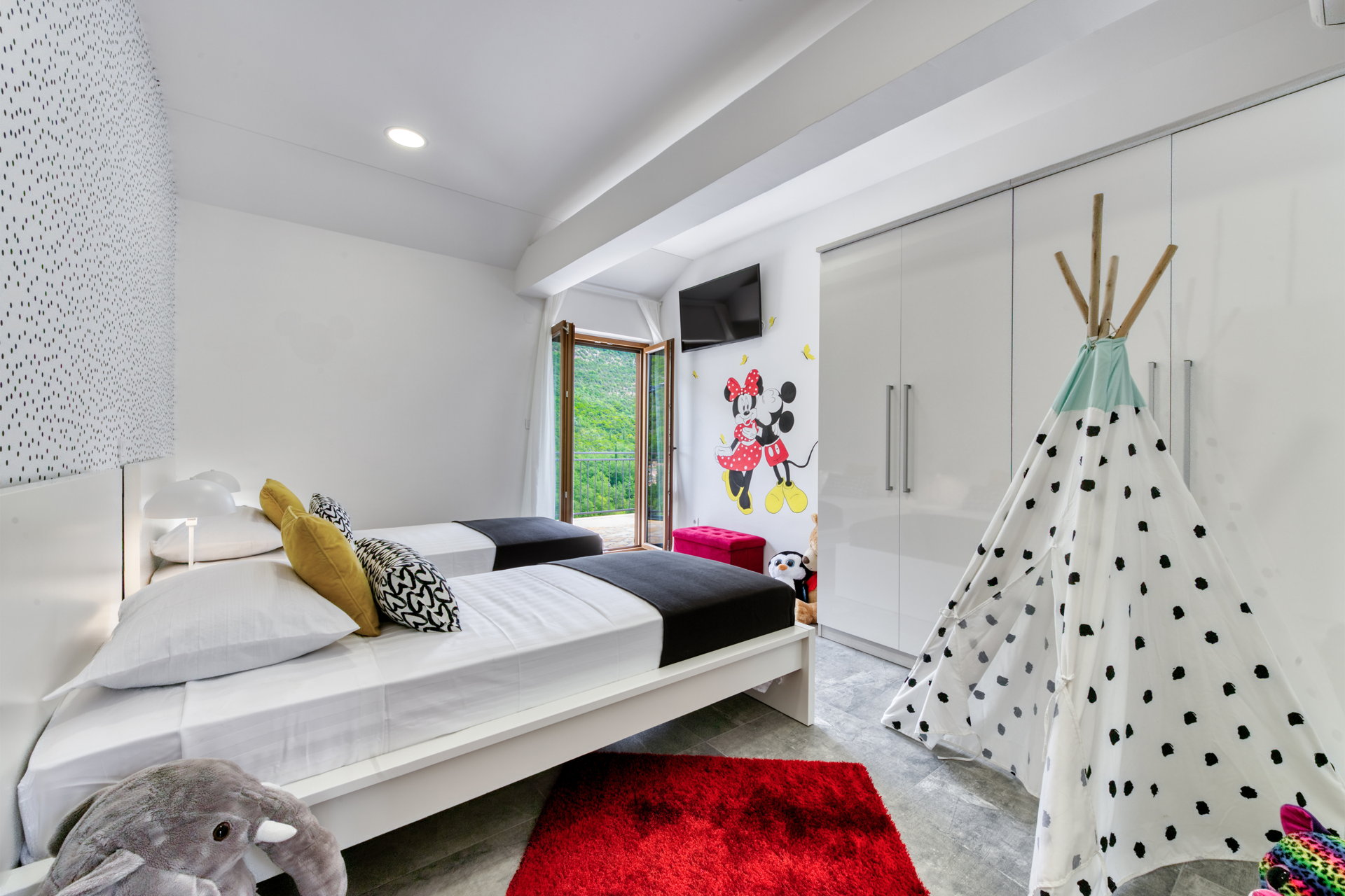 Villa Carillon with Heated Pool