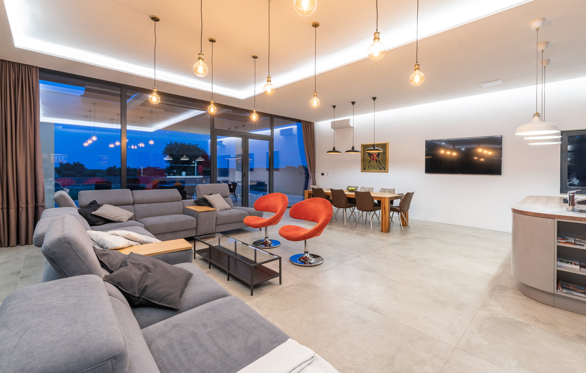 Luxury Villa Borealis with Pool