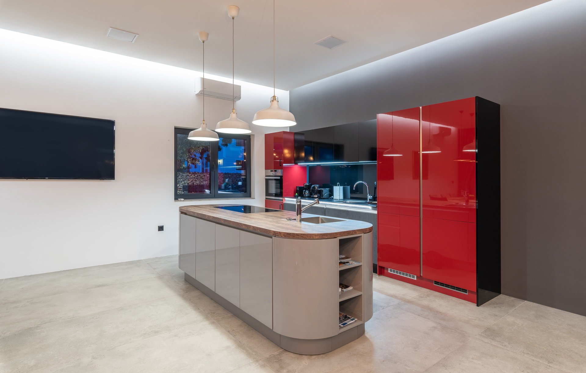 Luxury Villa Borealis with Pool