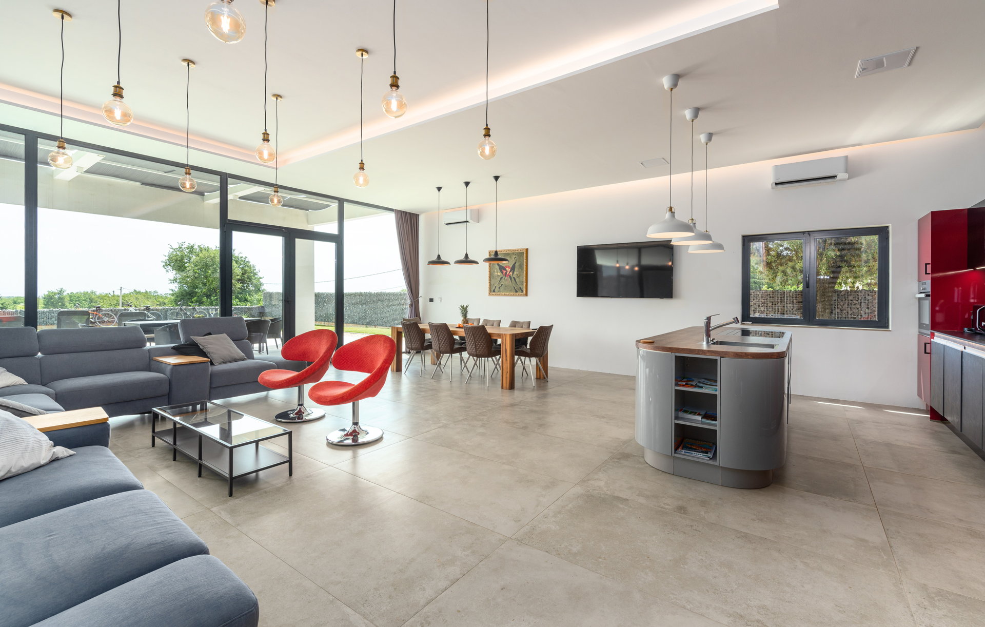 Luxury Villa Borealis with Pool