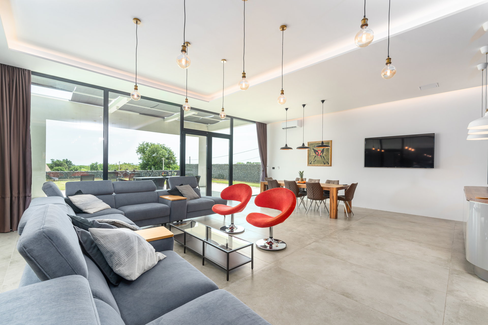 Luxury Villa Borealis with Pool