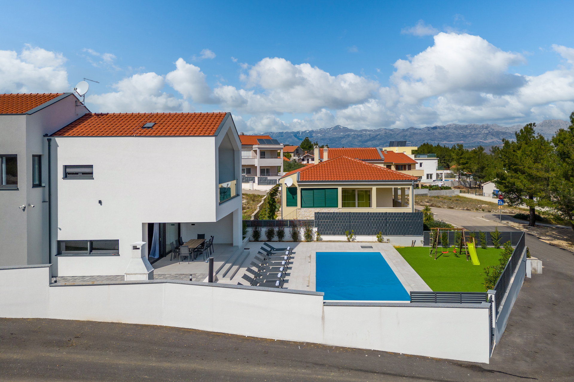 Villa Ponderosa with Pool