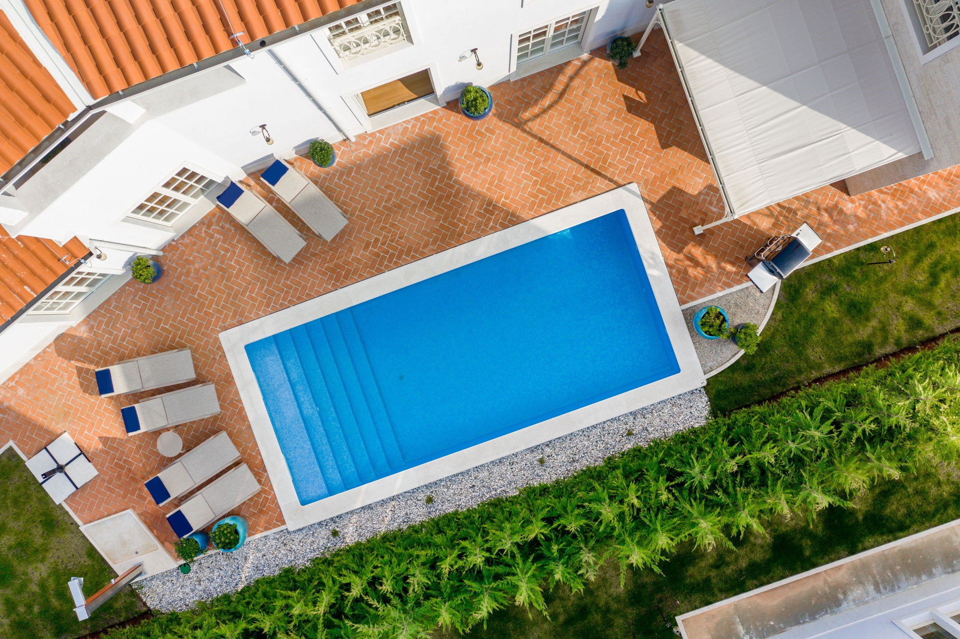 Villa Palazzo di Fiordaliso with Pool