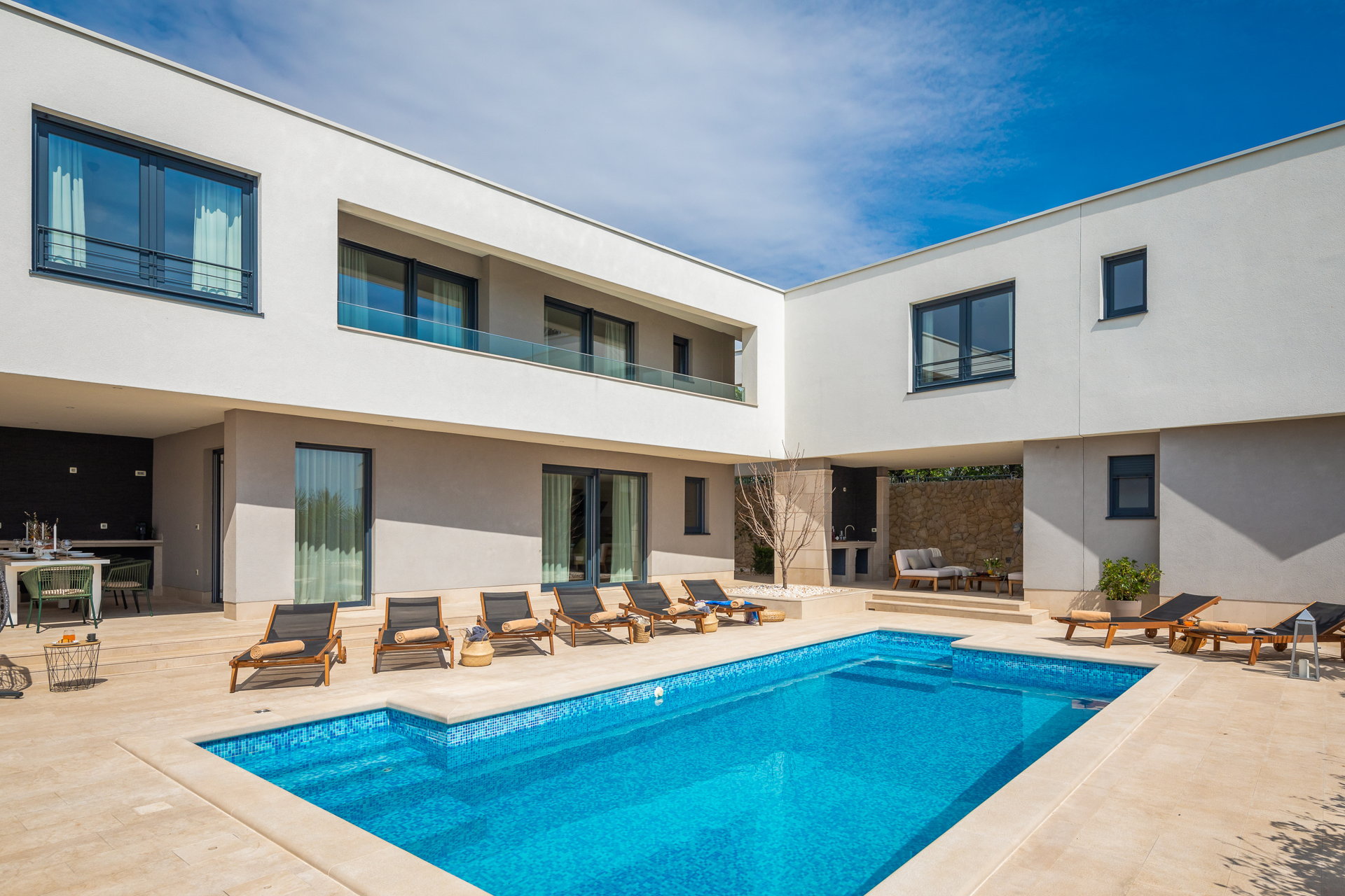Luxury Villa Encanto with Heated Pool